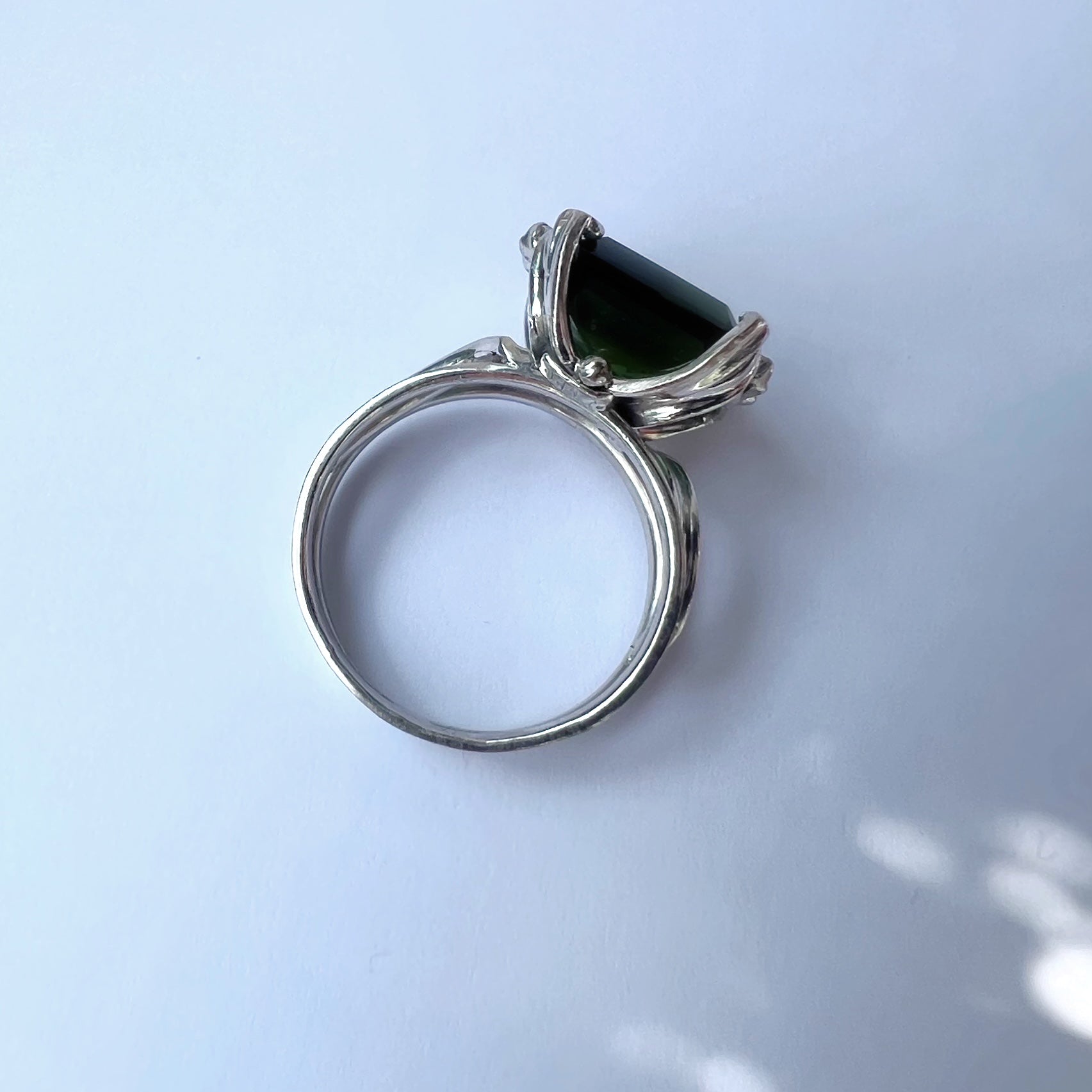 Vintage Green Tourmaline and 18ct Gold Ring