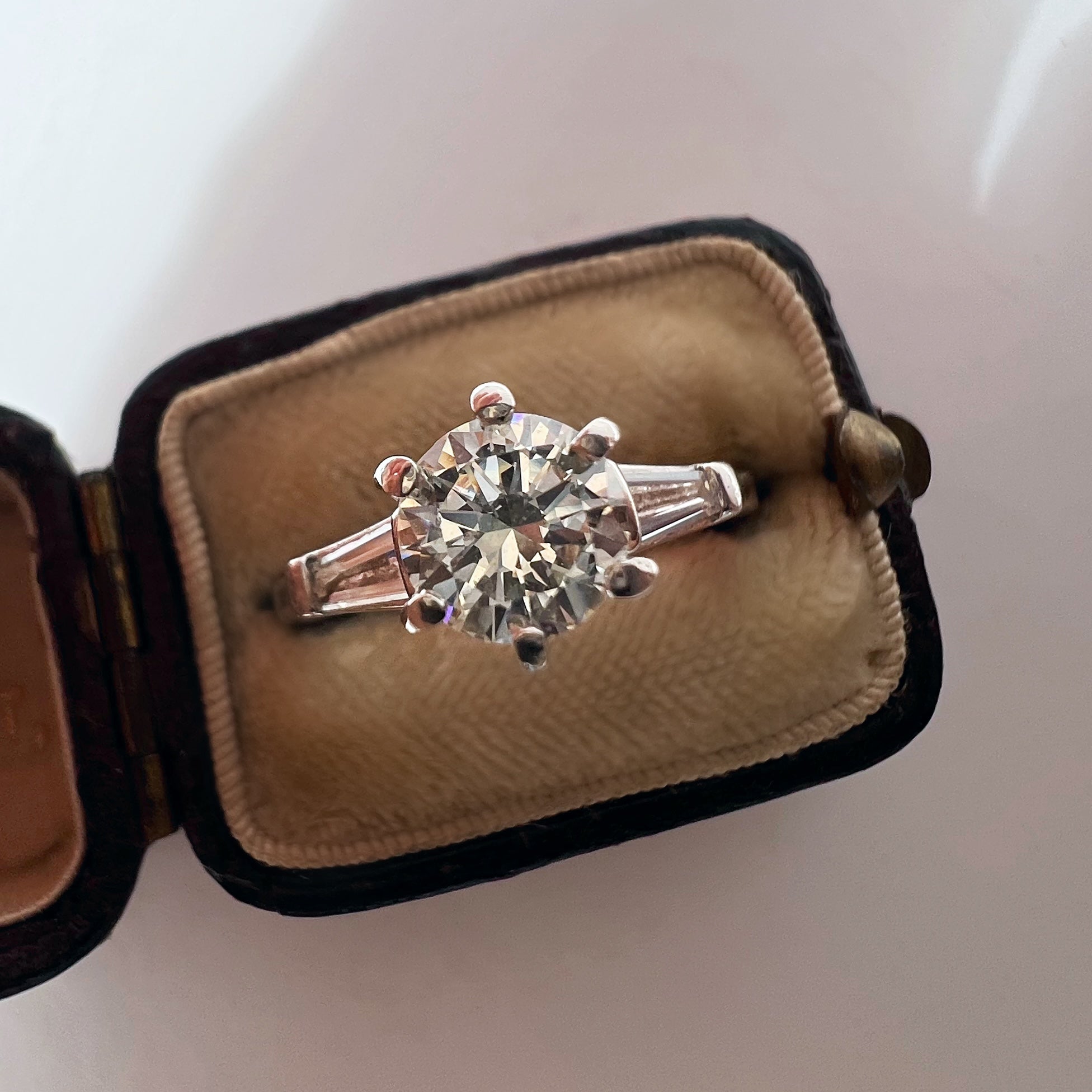 1.00ct Diamond Platinum Solitaire Ring