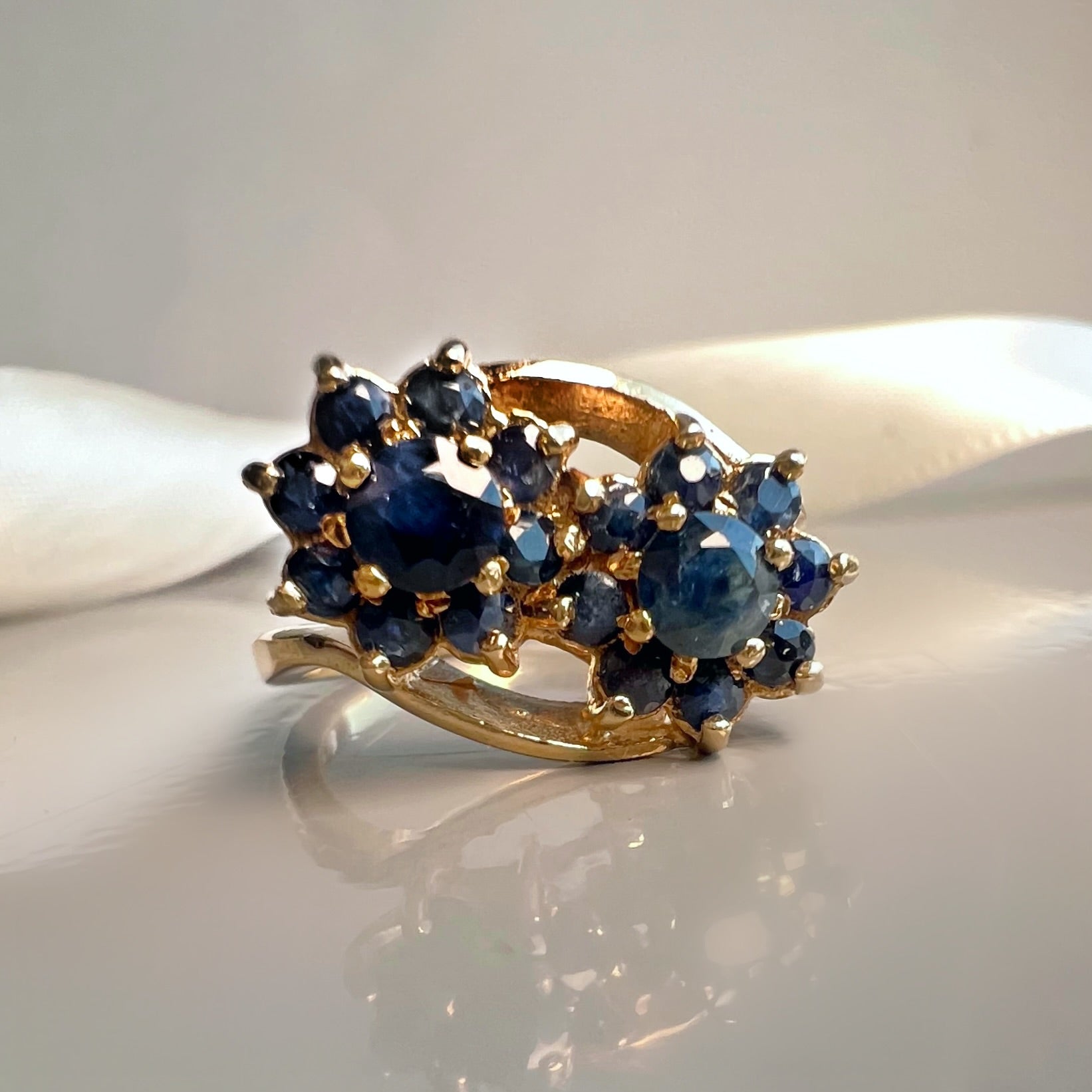 Vintage Sapphire Toi et Moi Cluster Ring
