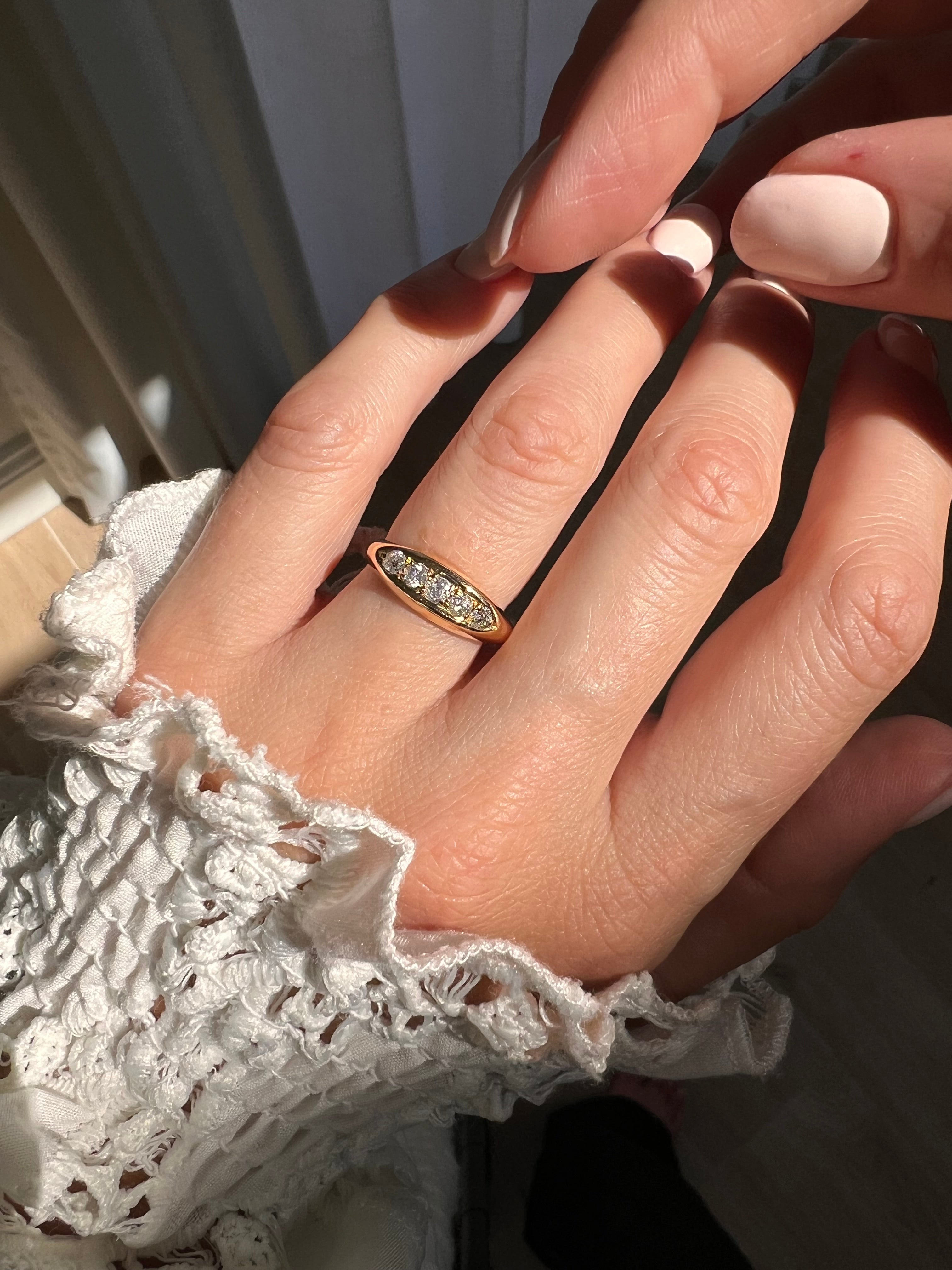 Antique 0.35ct Diamond and 18ct Gold Boat Ring
