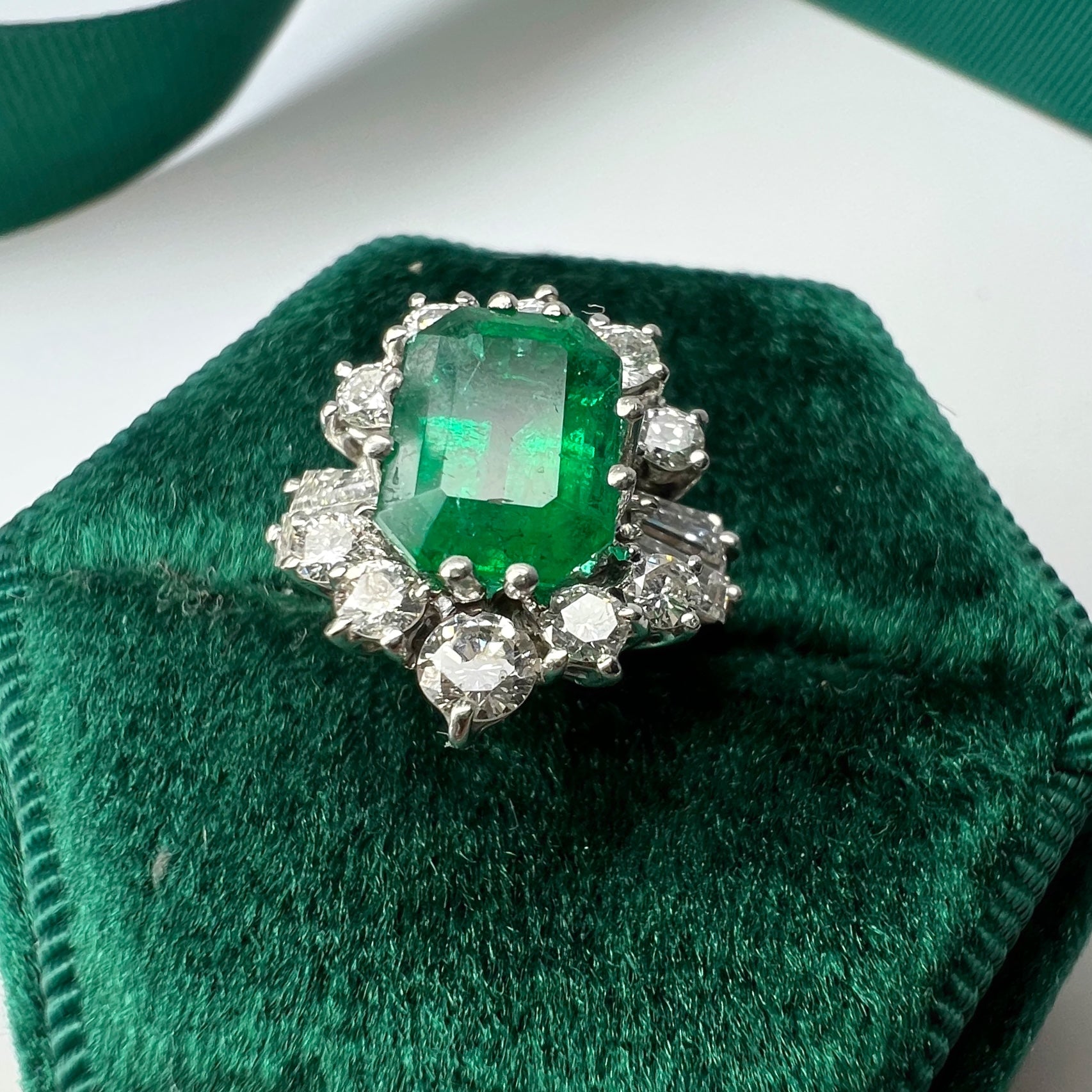 Vintage 1.50ct Emerald and 1.10ct Diamond 18ct Gold Ring