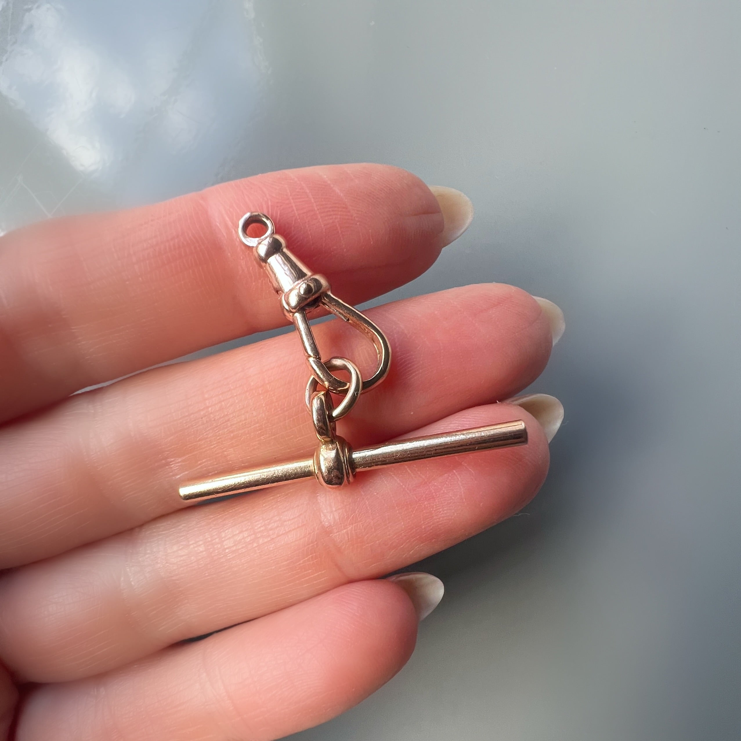 9ct Gold T-Bar and Lobster Clip