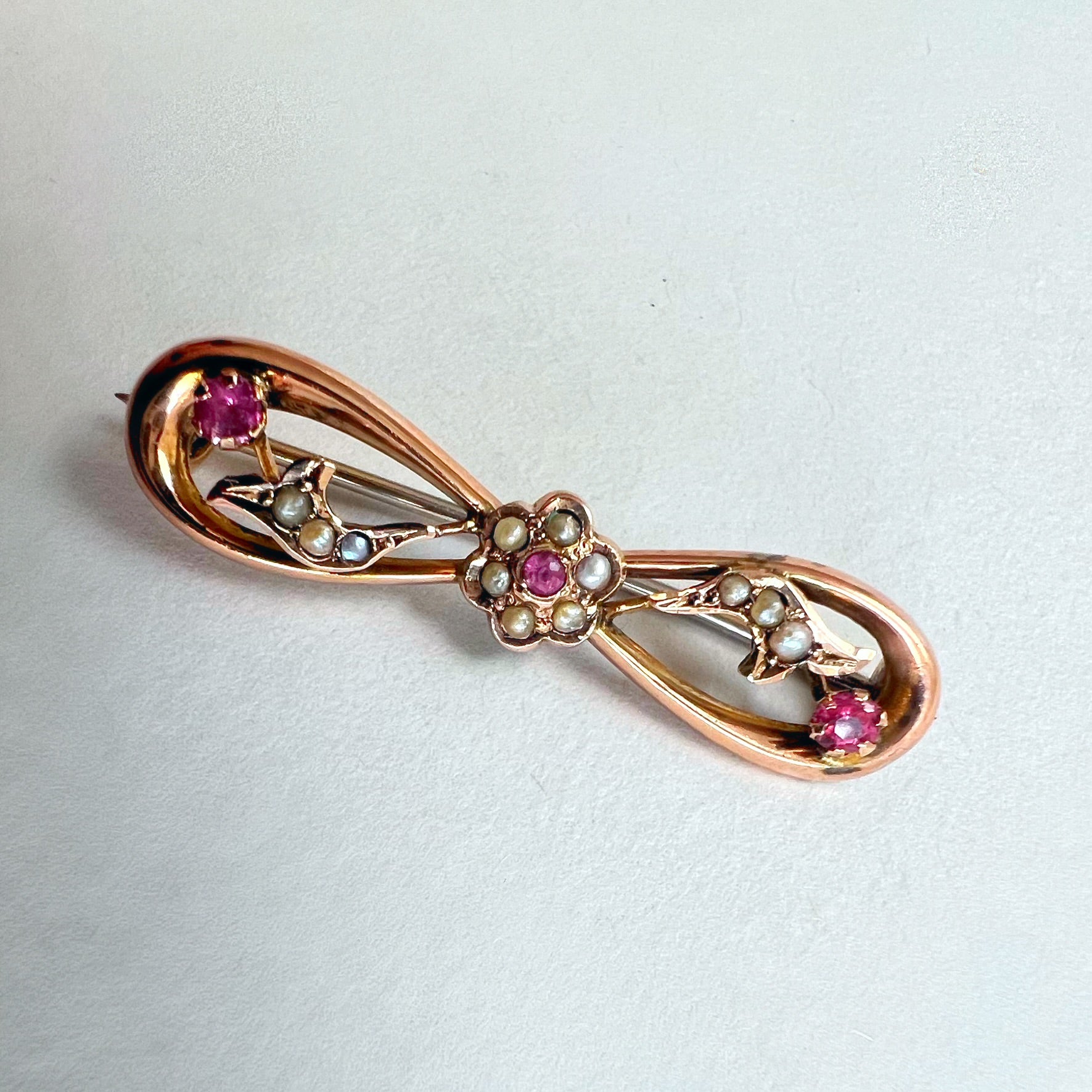 Vintage 9ct Gold Infinity Brooch with Seed Pearls and Rubies