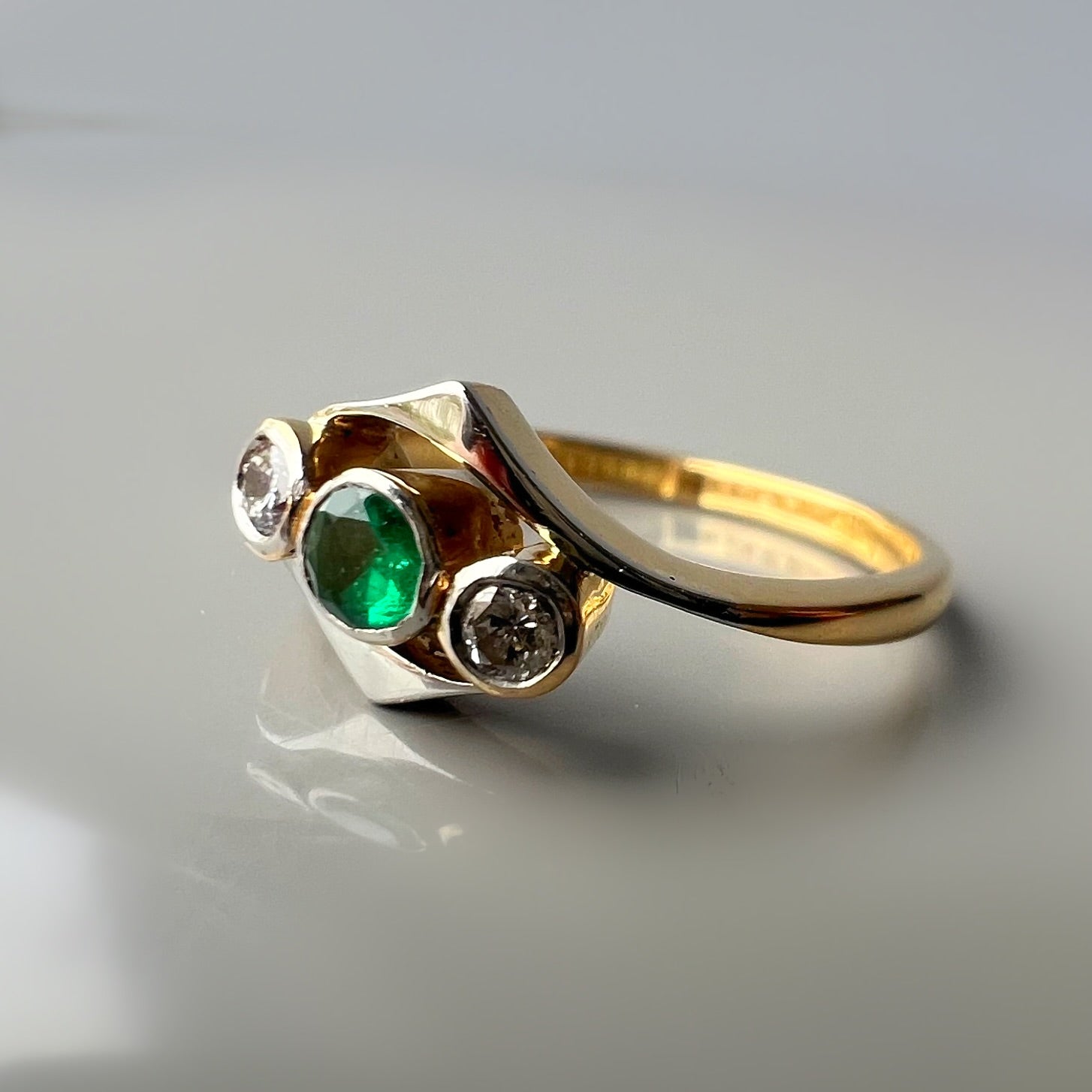 Antique Diamond and Emerald 3 Stone Ring, Platinum and 18ct Gold