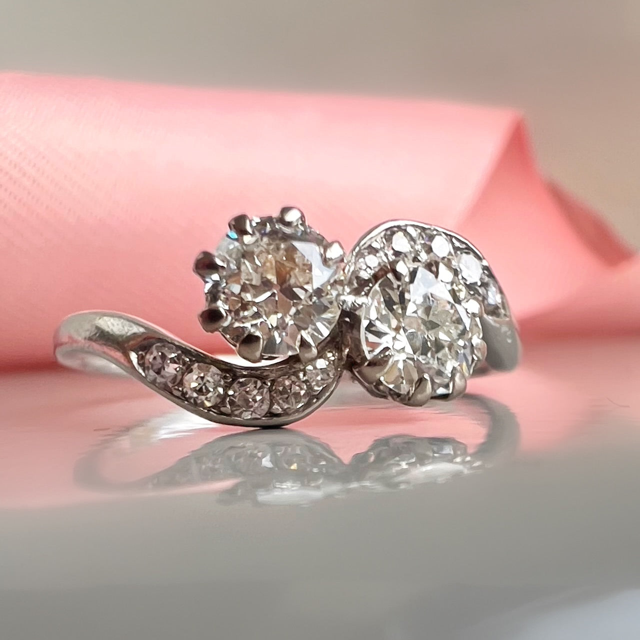 Antique Diamond 0.80ct Toi & Moi Platinum Ring