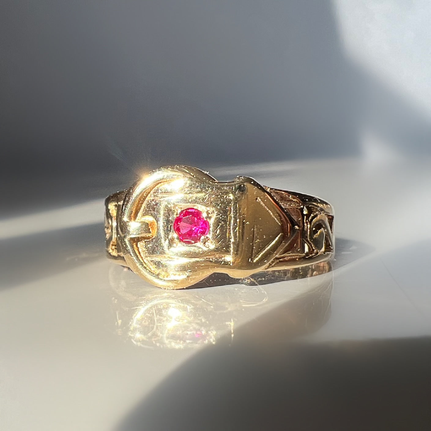 Vintage 9ct Gold Belt Buckle Ring with Ruby