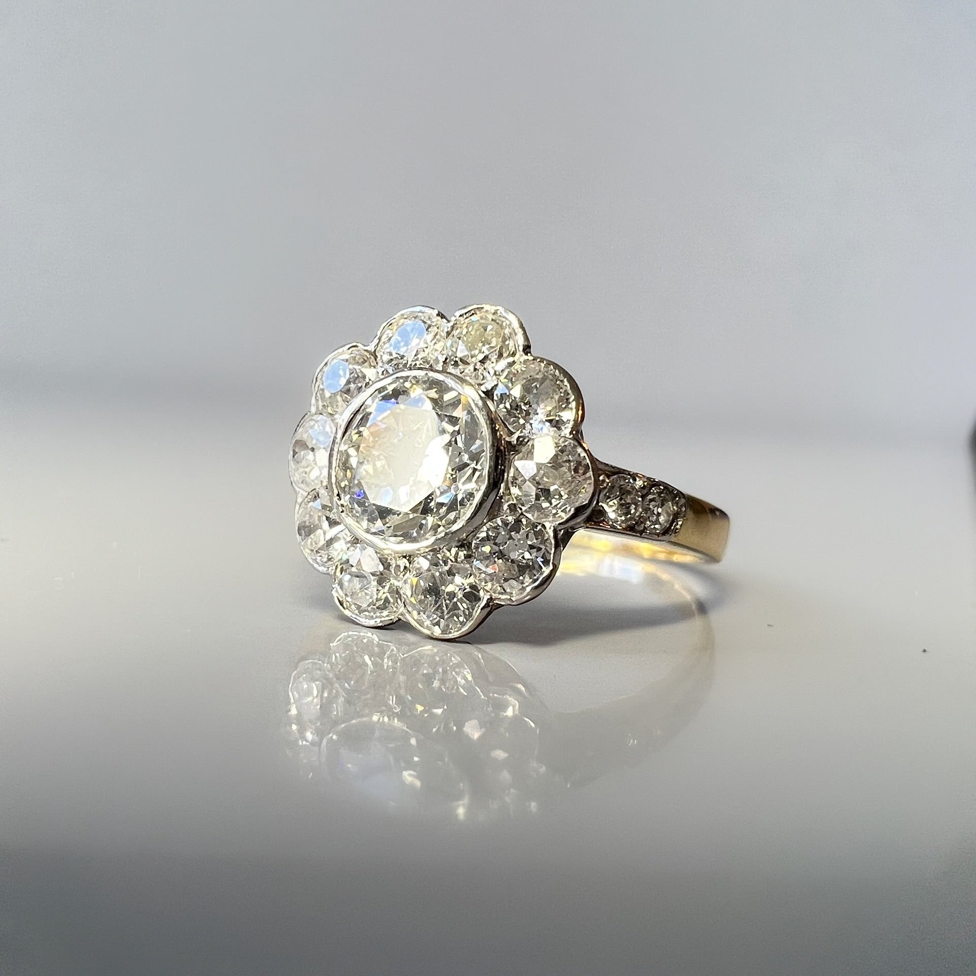 Antique Diamond Daisy Cluster Ring