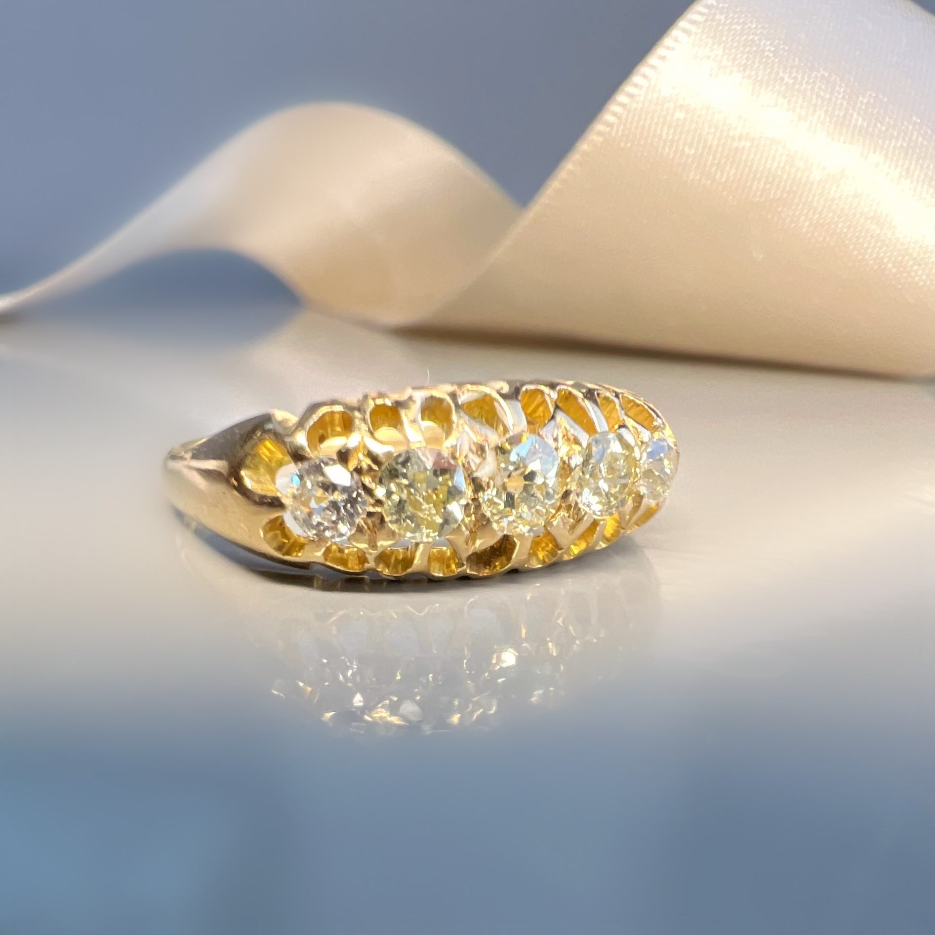 Antique 18ct Gold 0.60ct Old Cut Diamond Ring