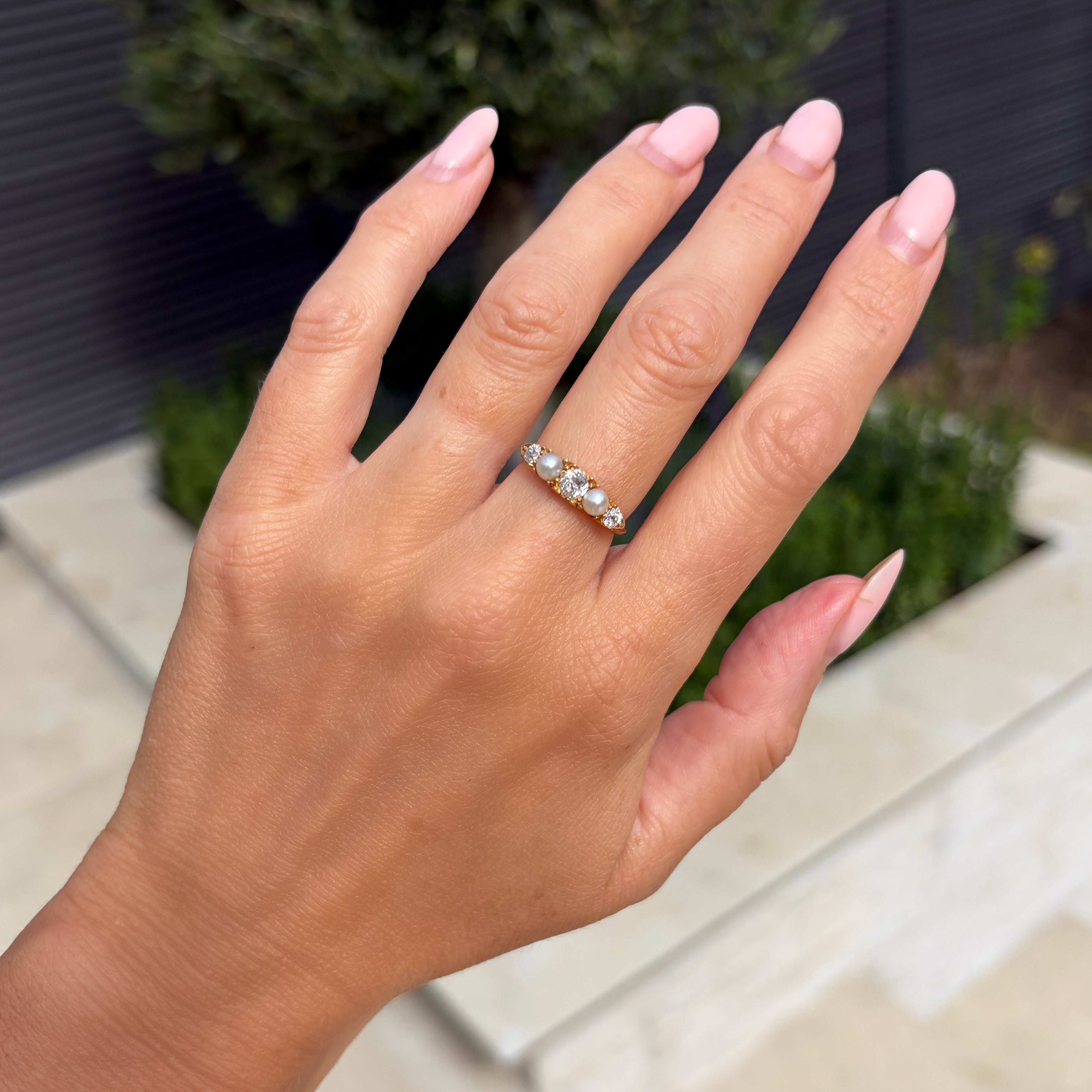 Antique Victorian Diamond and Pearl 18ct Gold Ring