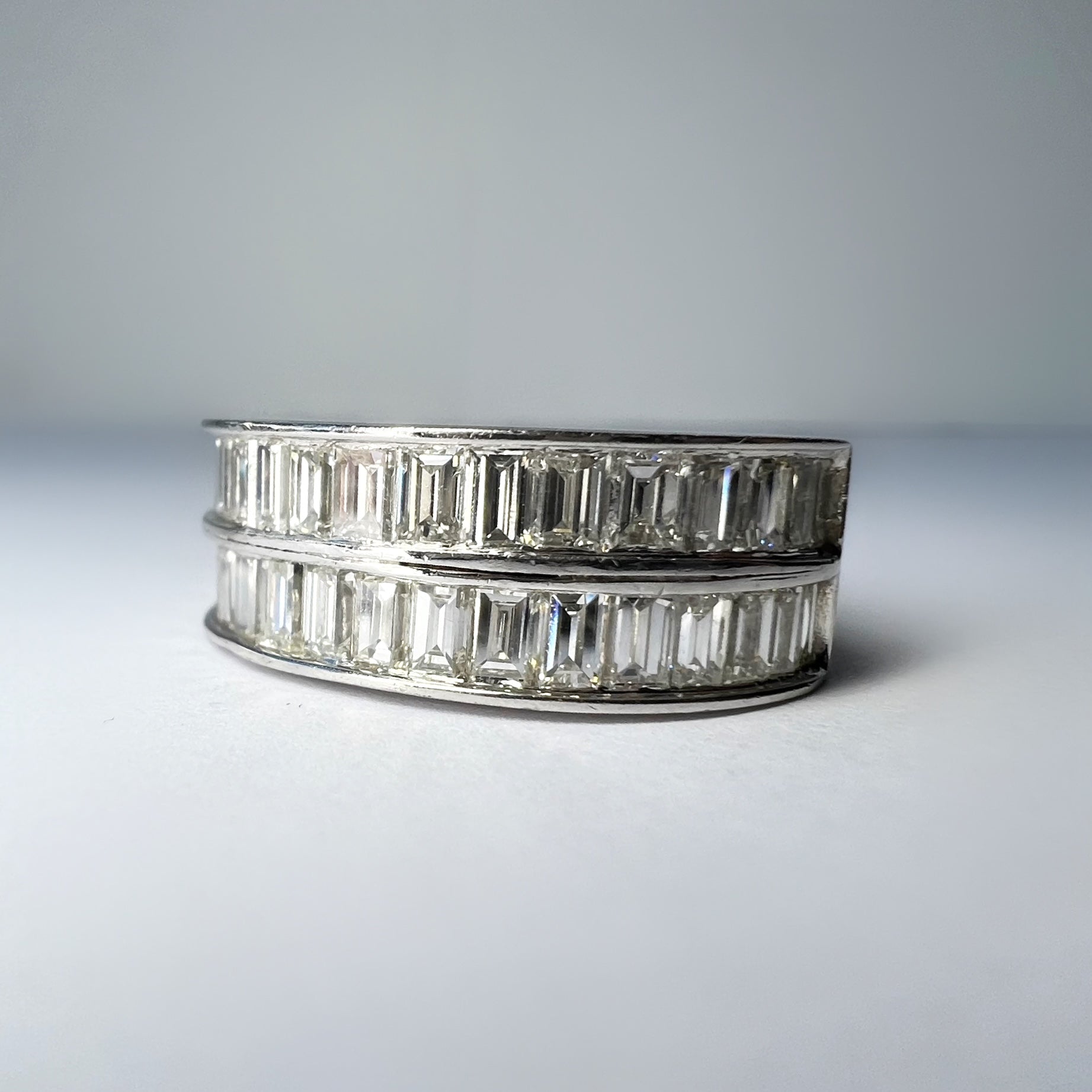 Stunning 3.00ct Diamond Baguette Eternity Ring