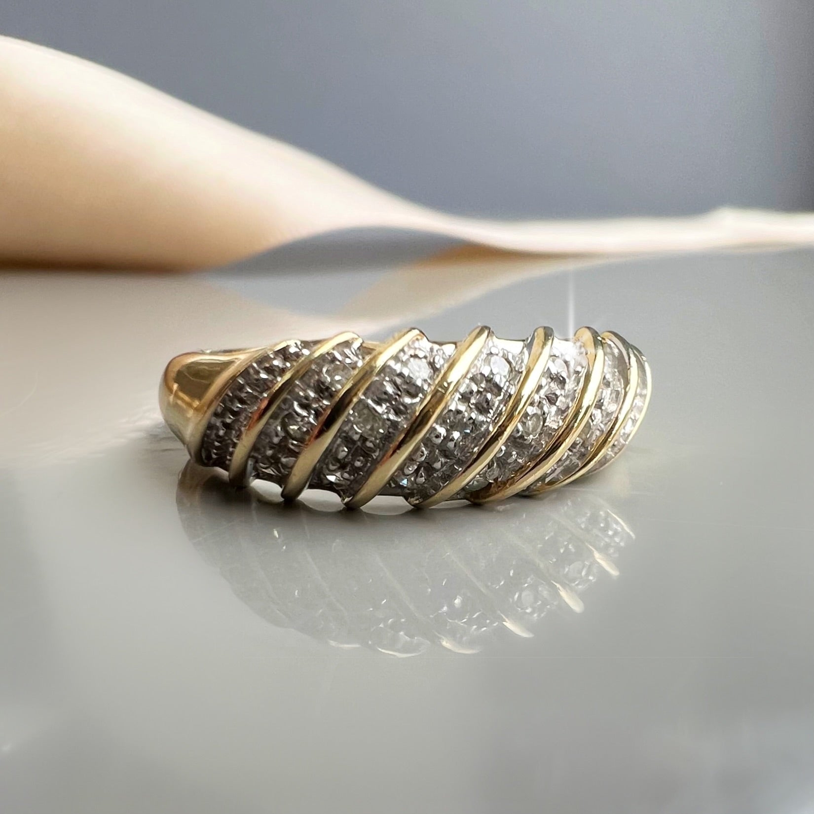 Vintage 9ct Gold Diamond Domed Band