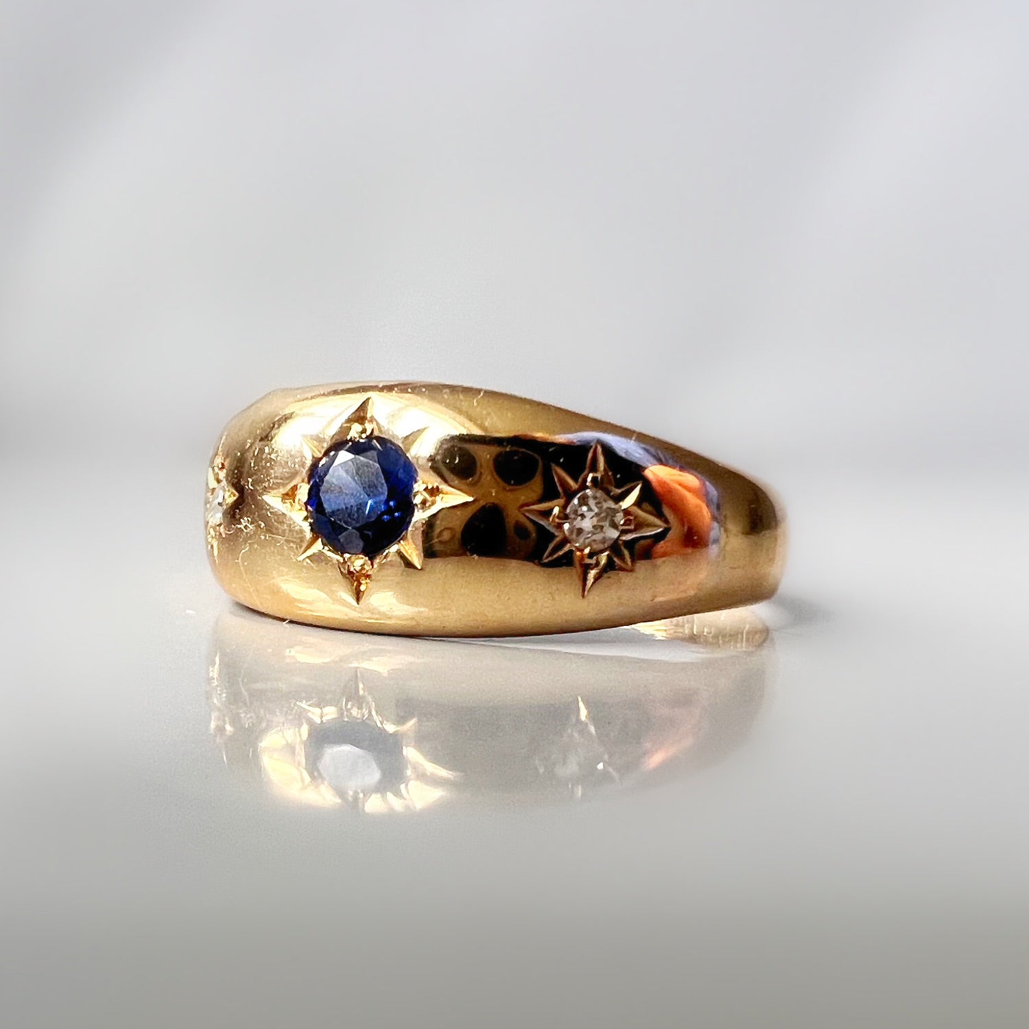 Antique 18ct Gold Star Set Sapphire and Diamond Band