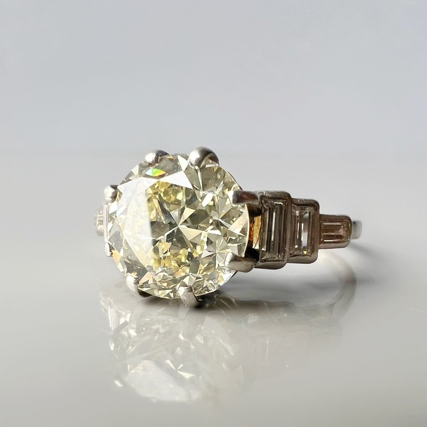 Vintage 2.40ct Diamond Ring with 0.40ct Baguette Shoulders