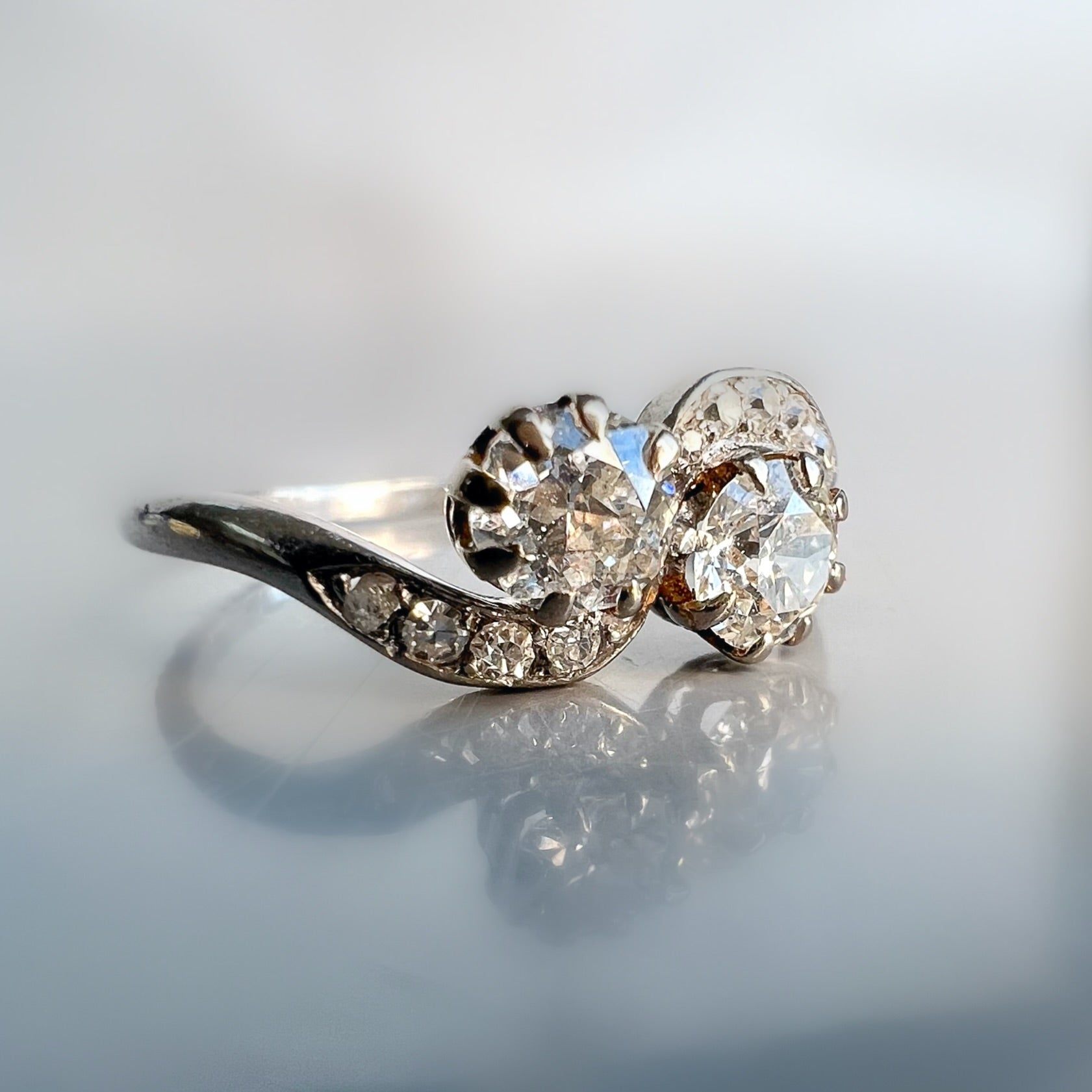 Antique Diamond 0.80ct Toi & Moi Platinum Ring