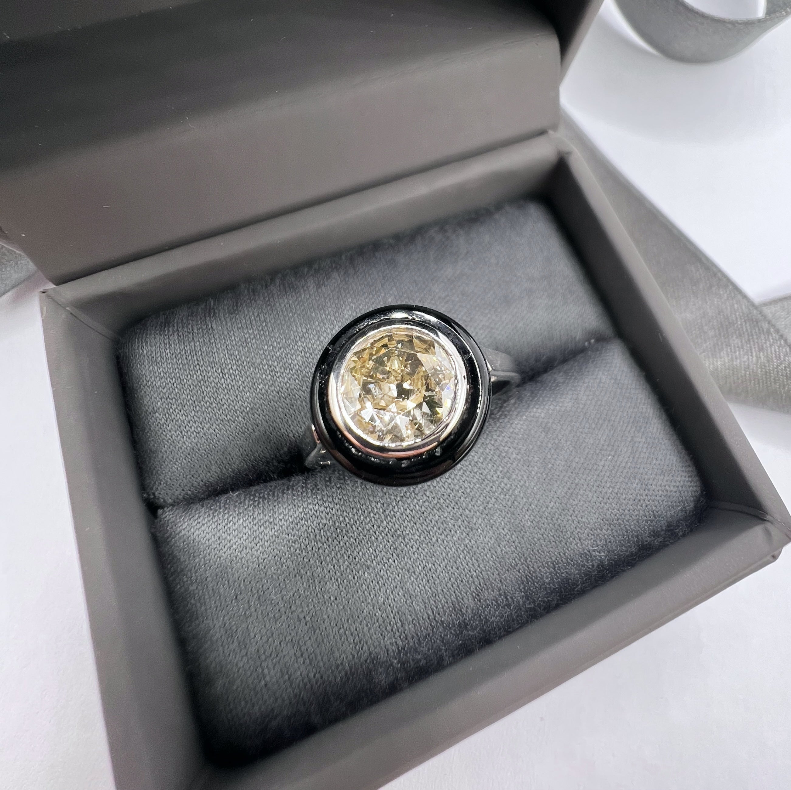 Art Deco 1.30ct Diamond and Onyx Ring