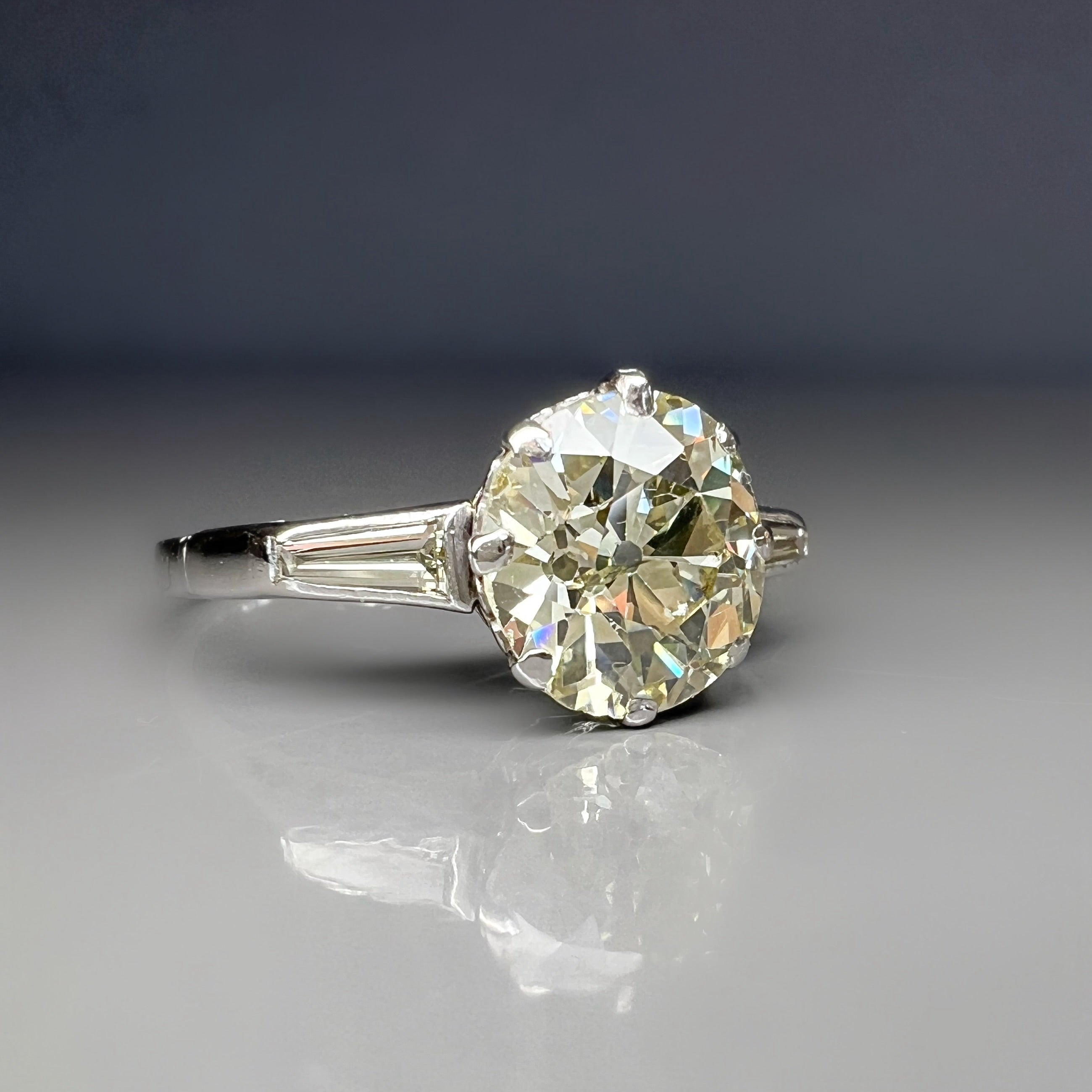 Beautiful 2.64ct Old Cut Diamond Ring with 0.40ct Diamond Baguette Shoulders