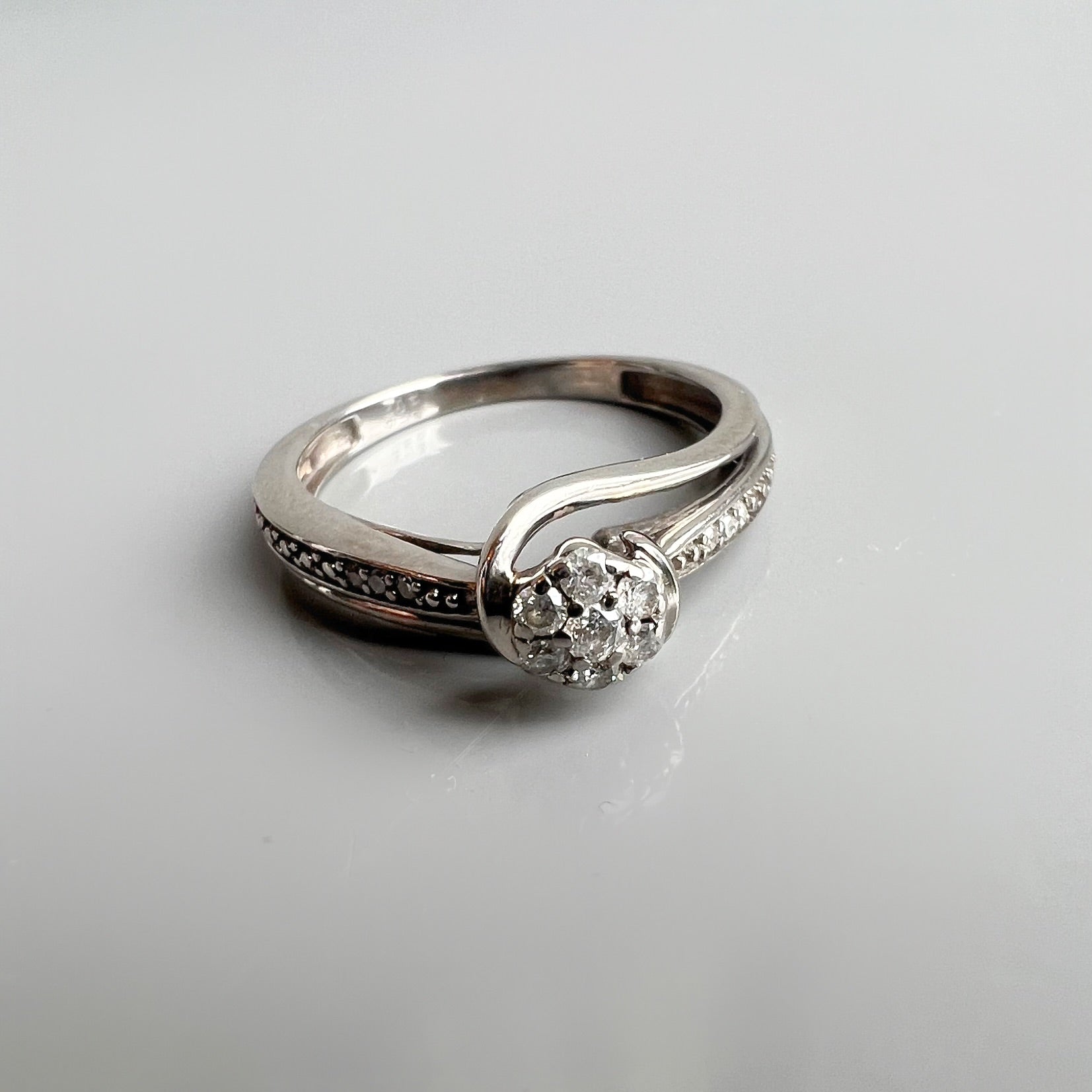 Vintage Small Diamond Cluster Ring
