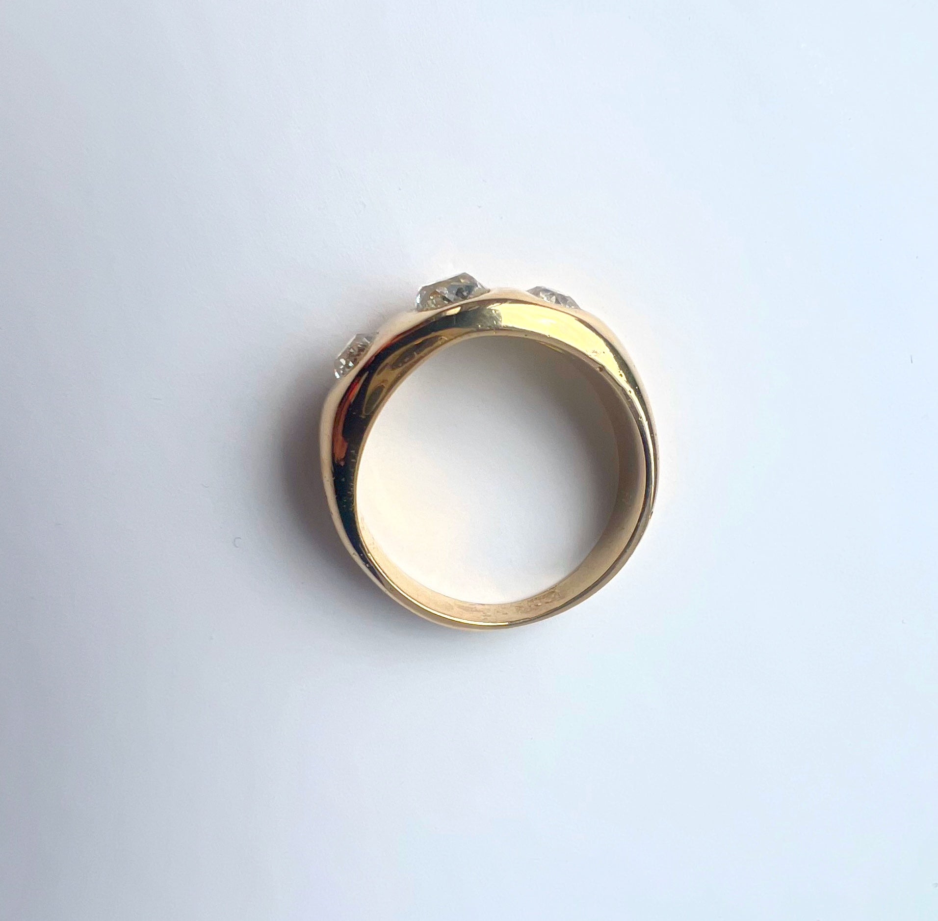 Antique 3 Stone Diamond and 18ct Yellow Gold Band