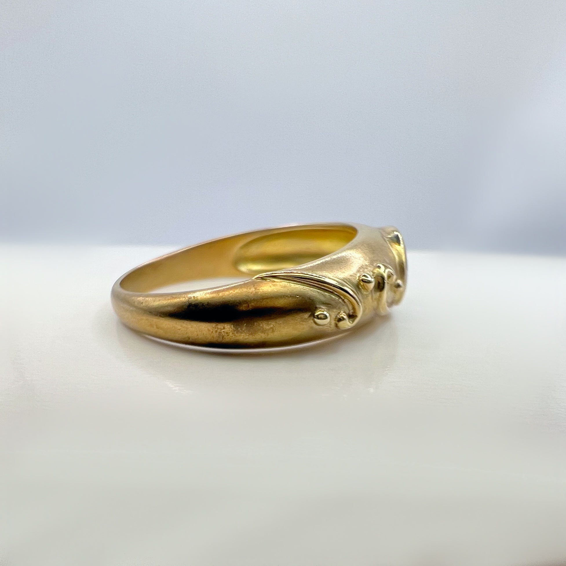 Vintage Tanzanite 9ct Gold Band