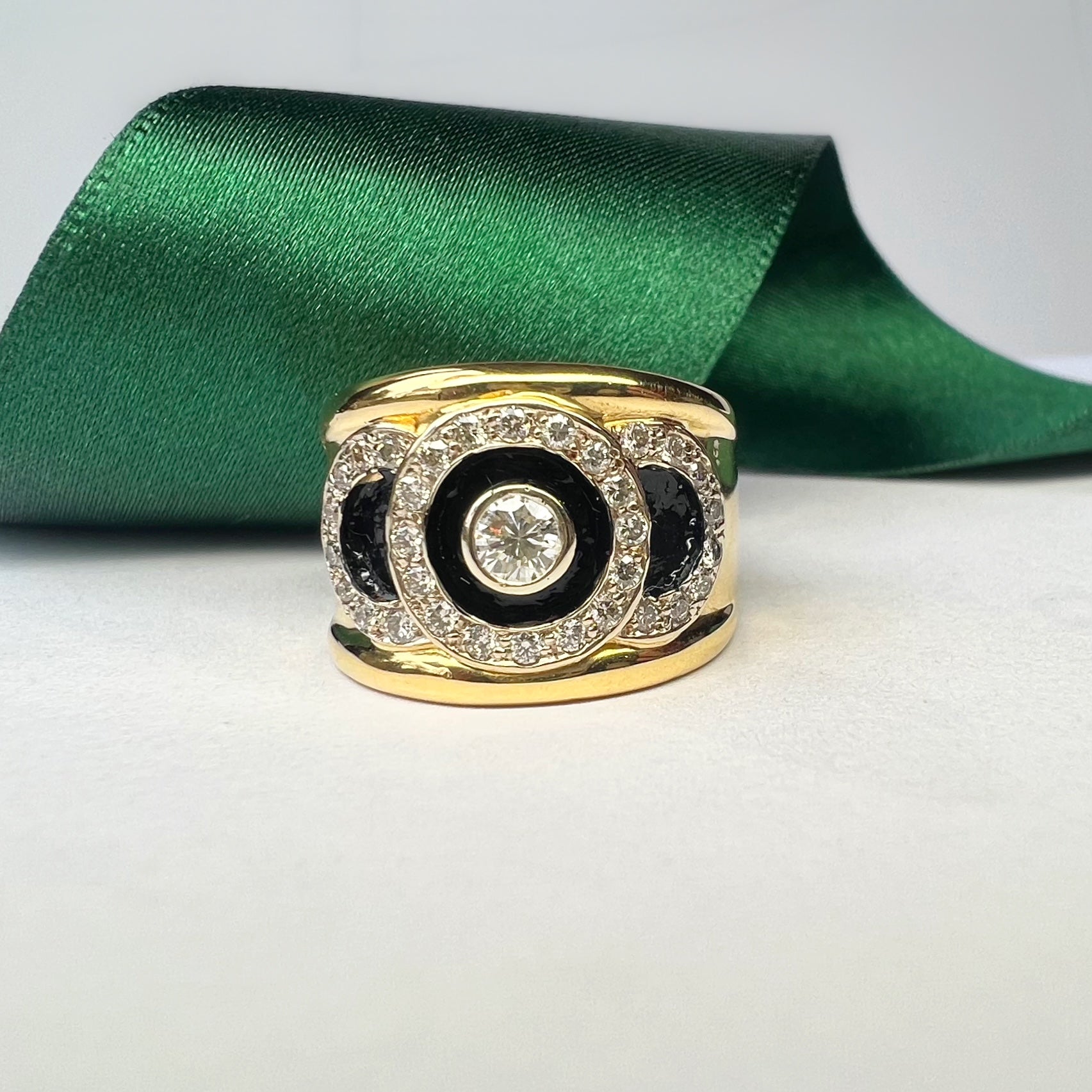 Retro Italian 18ct Gold Enamel and Diamond Ring