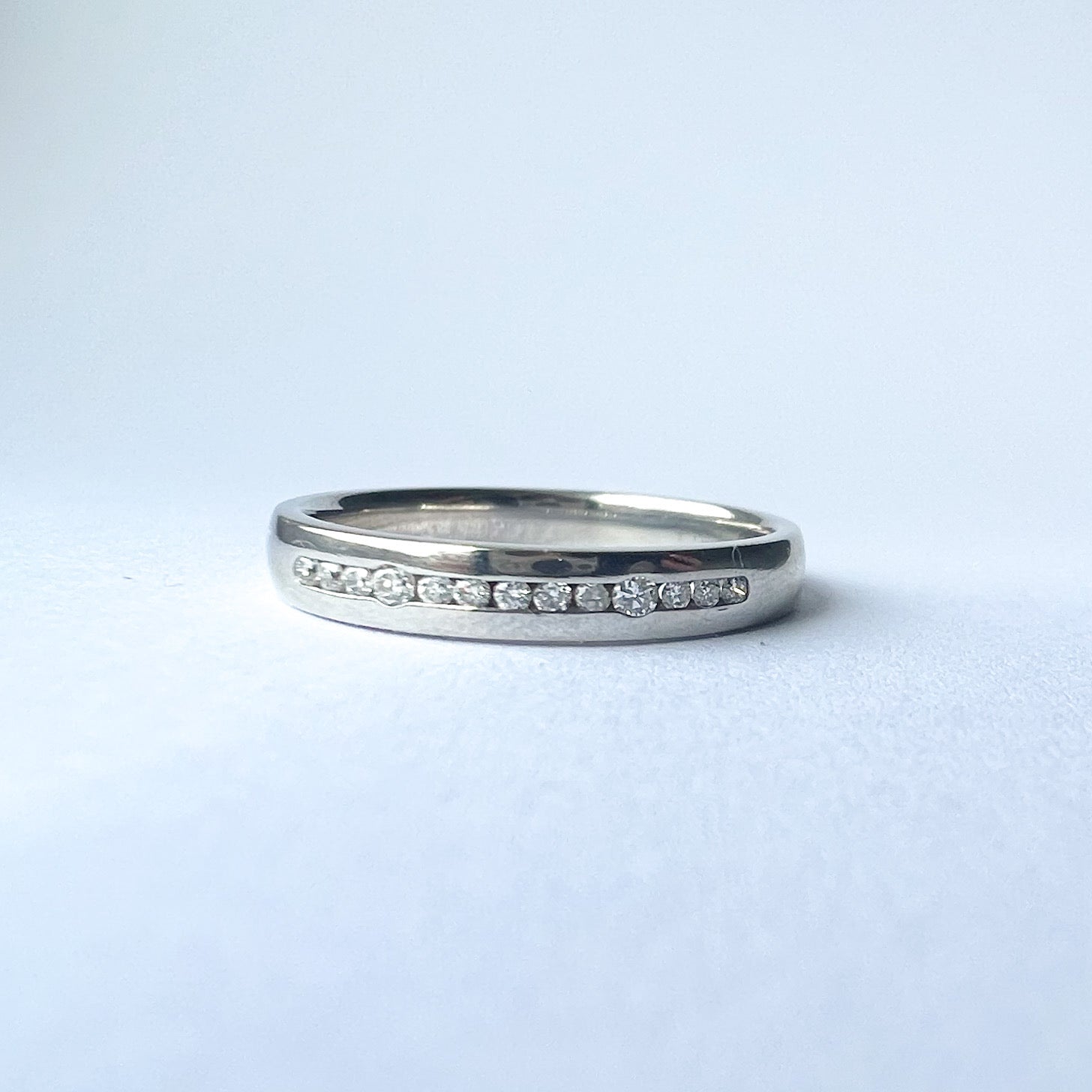 0.11ct Diamond Platinum Wedding Band