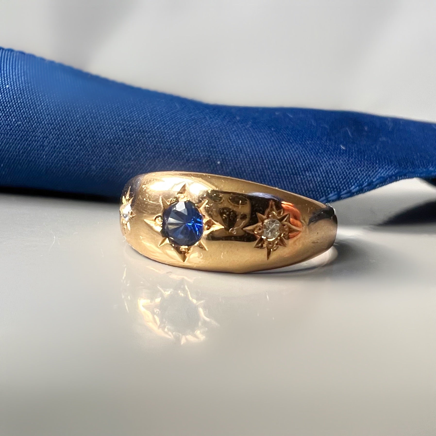 Antique 18ct Gold Star Set Sapphire and Diamond Band