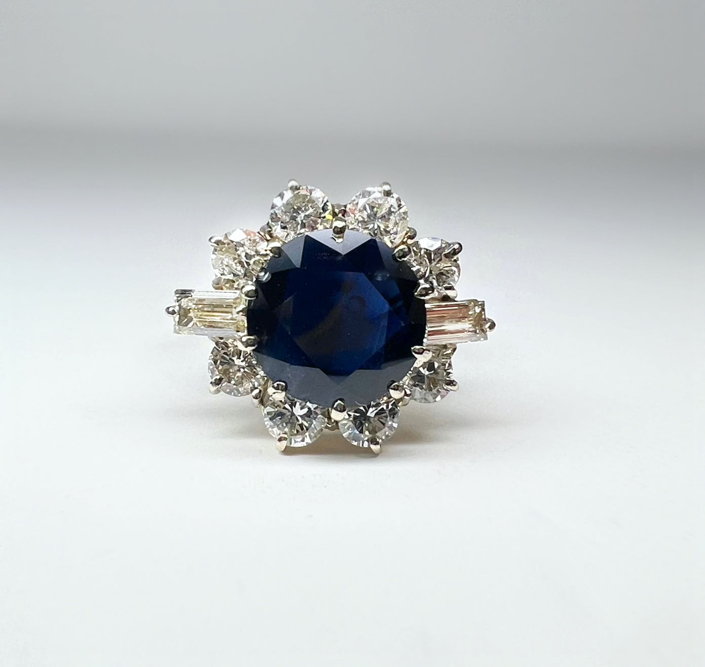 Vintage 2.30ct Sapphire and Diamond Round Cluster
