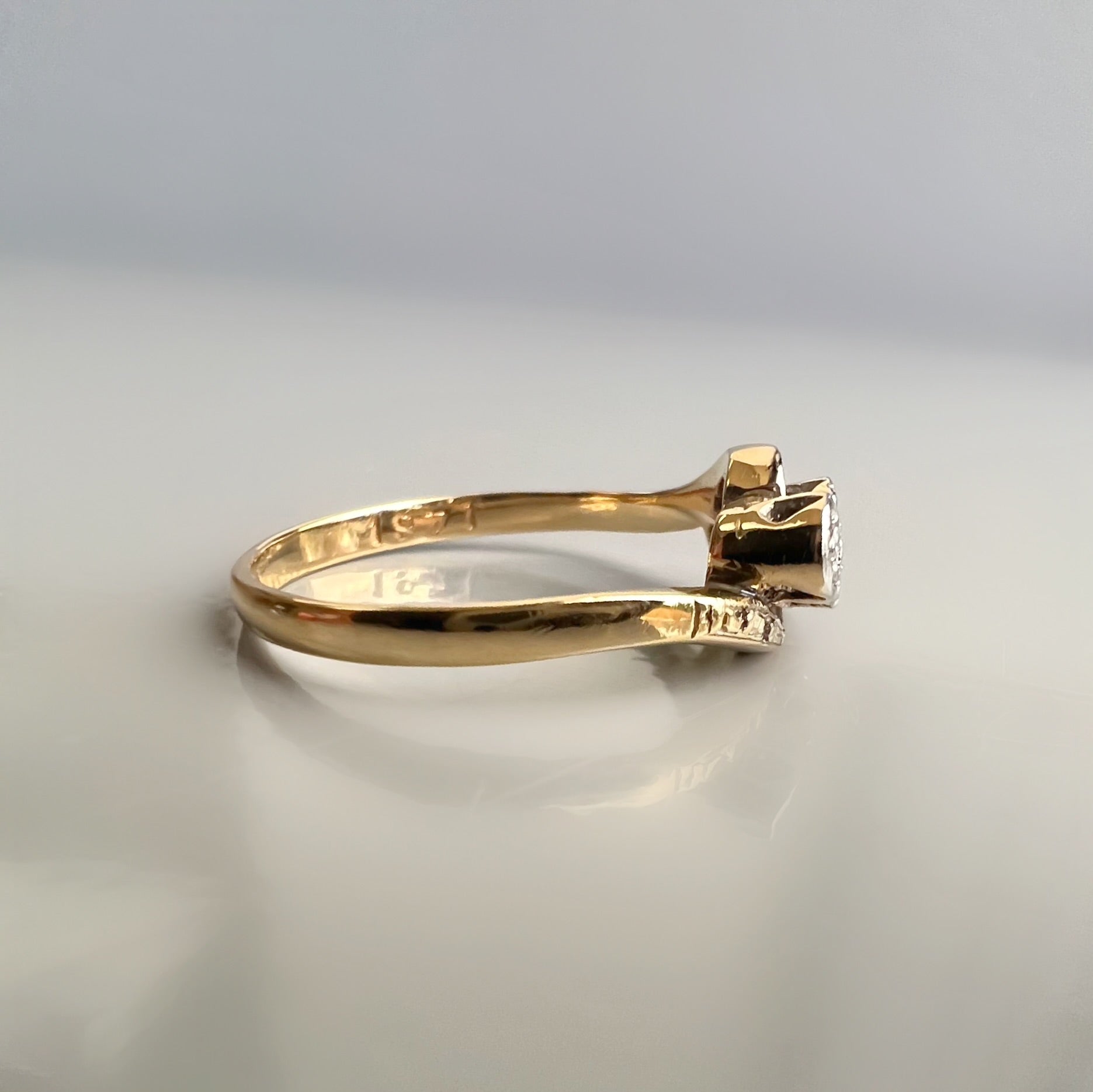 Vintage 3 Stone Diamond Ring