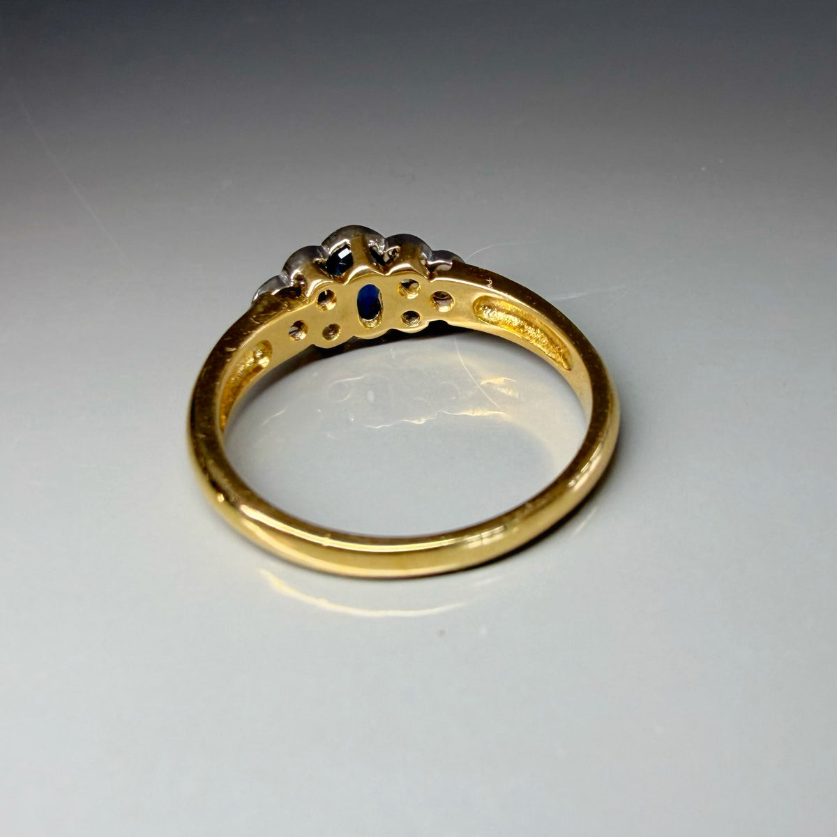 Vintage Sapphire and Diamond Trefoil Ring