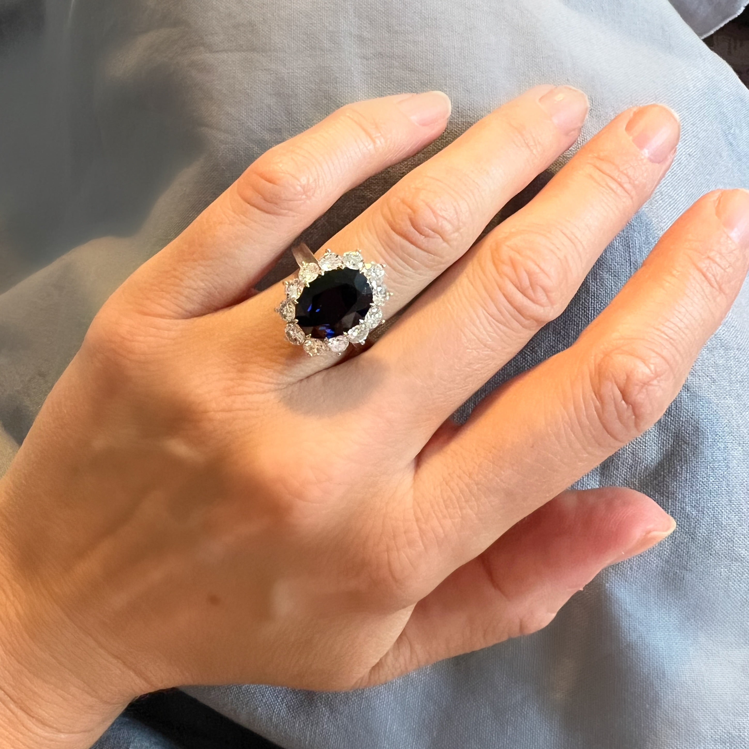 Large 3.50ct Sapphire and Diamond Cluster Ring