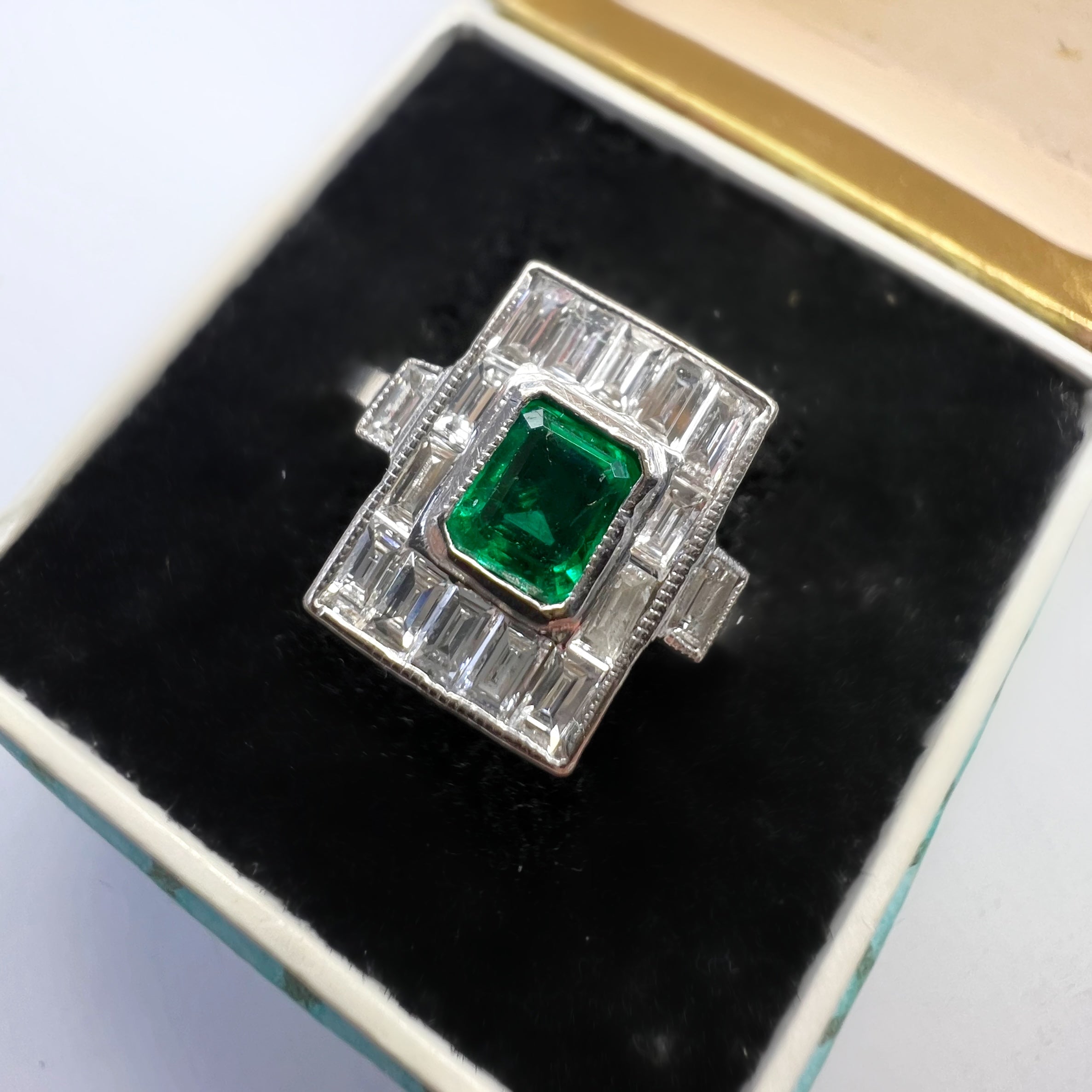 Art Deco Emerald and Diamond Vintage Ring