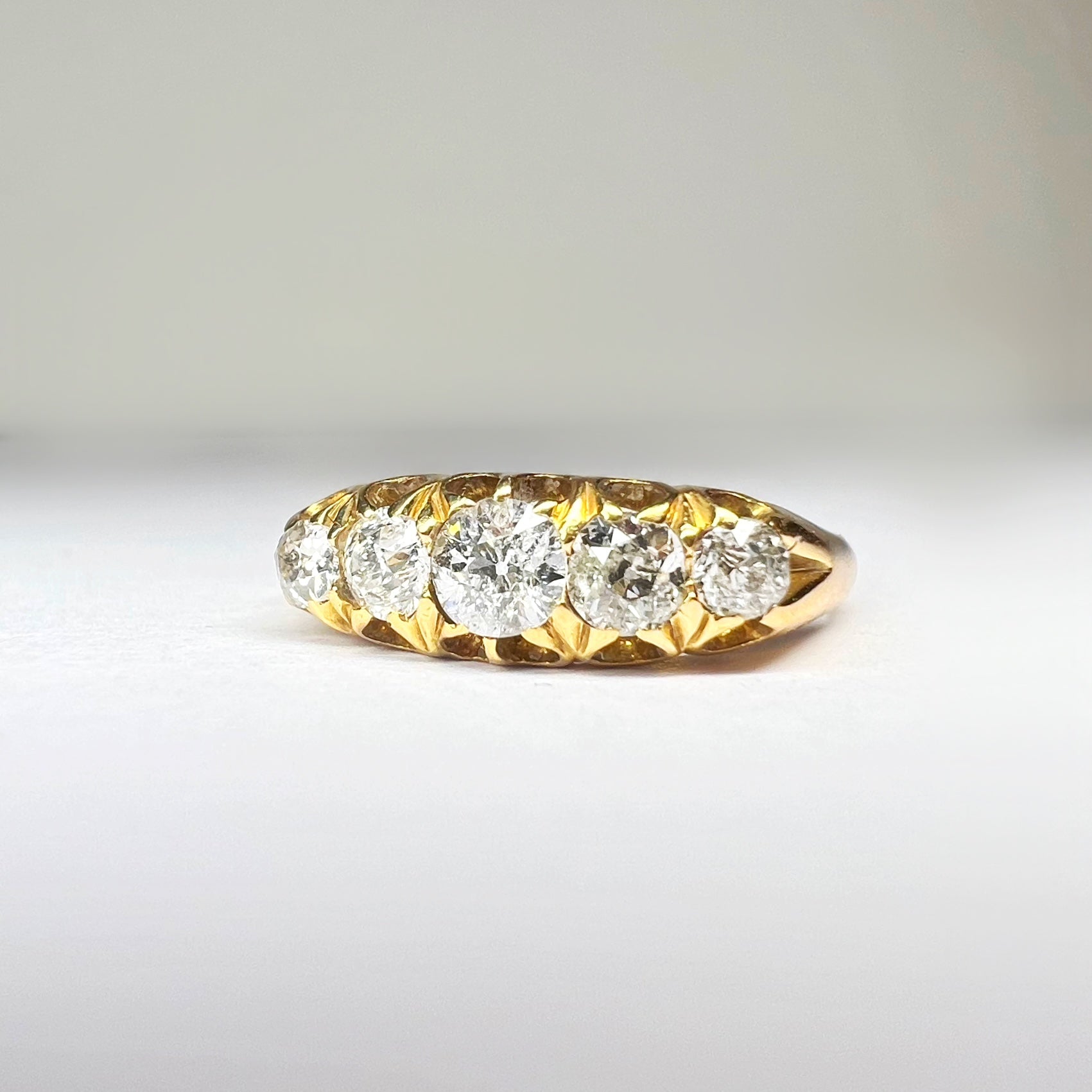 Antique Victorian 0.45ct Diamond and 18ct Gold 5 Stone Ring