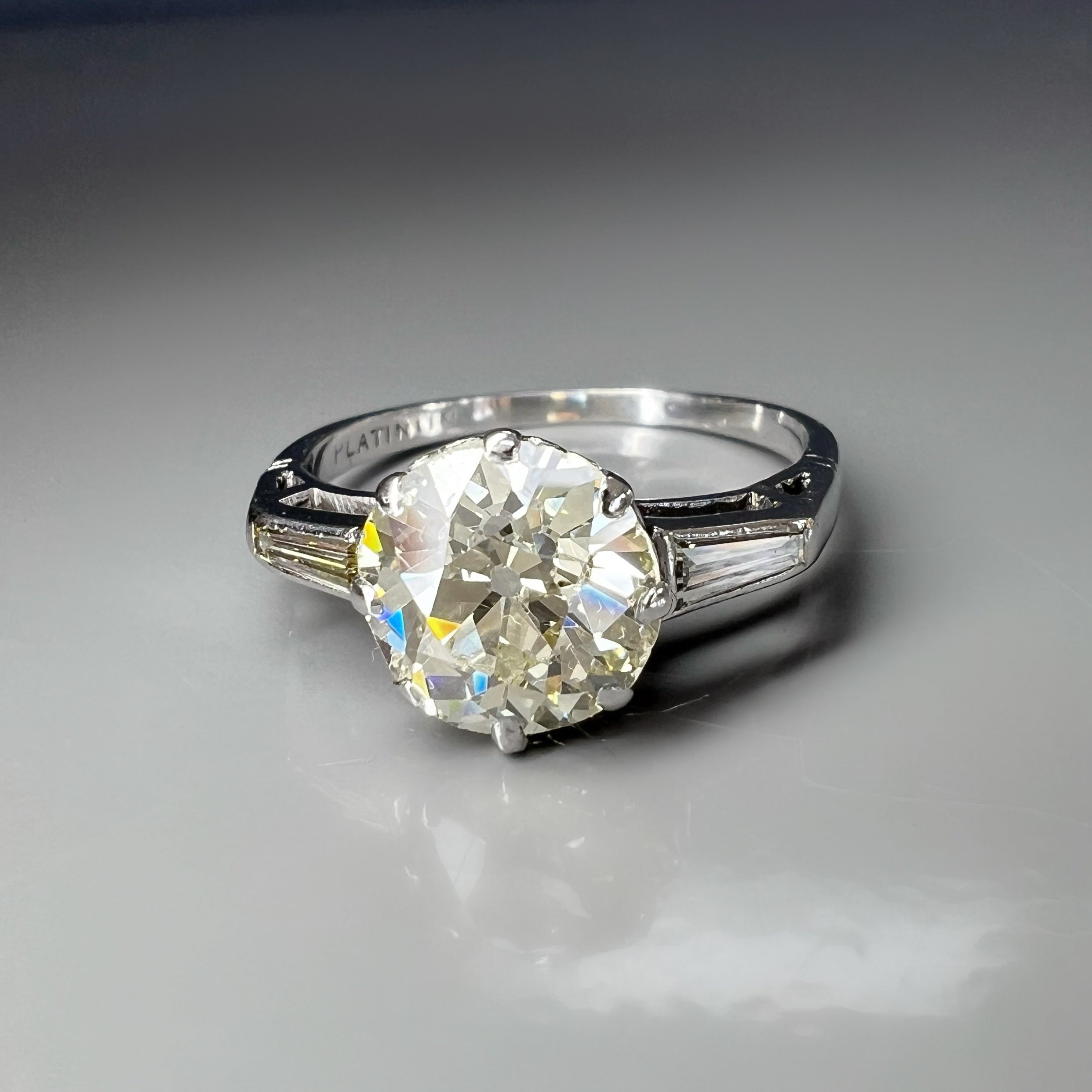 Beautiful 2.64ct Old Cut Diamond Ring with 0.40ct Diamond Baguette Shoulders