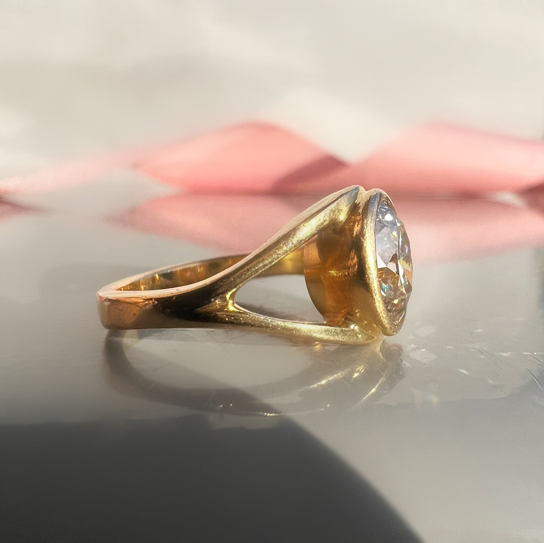 Vintage 2.52ct Bezel Set 18ct Gold Ring