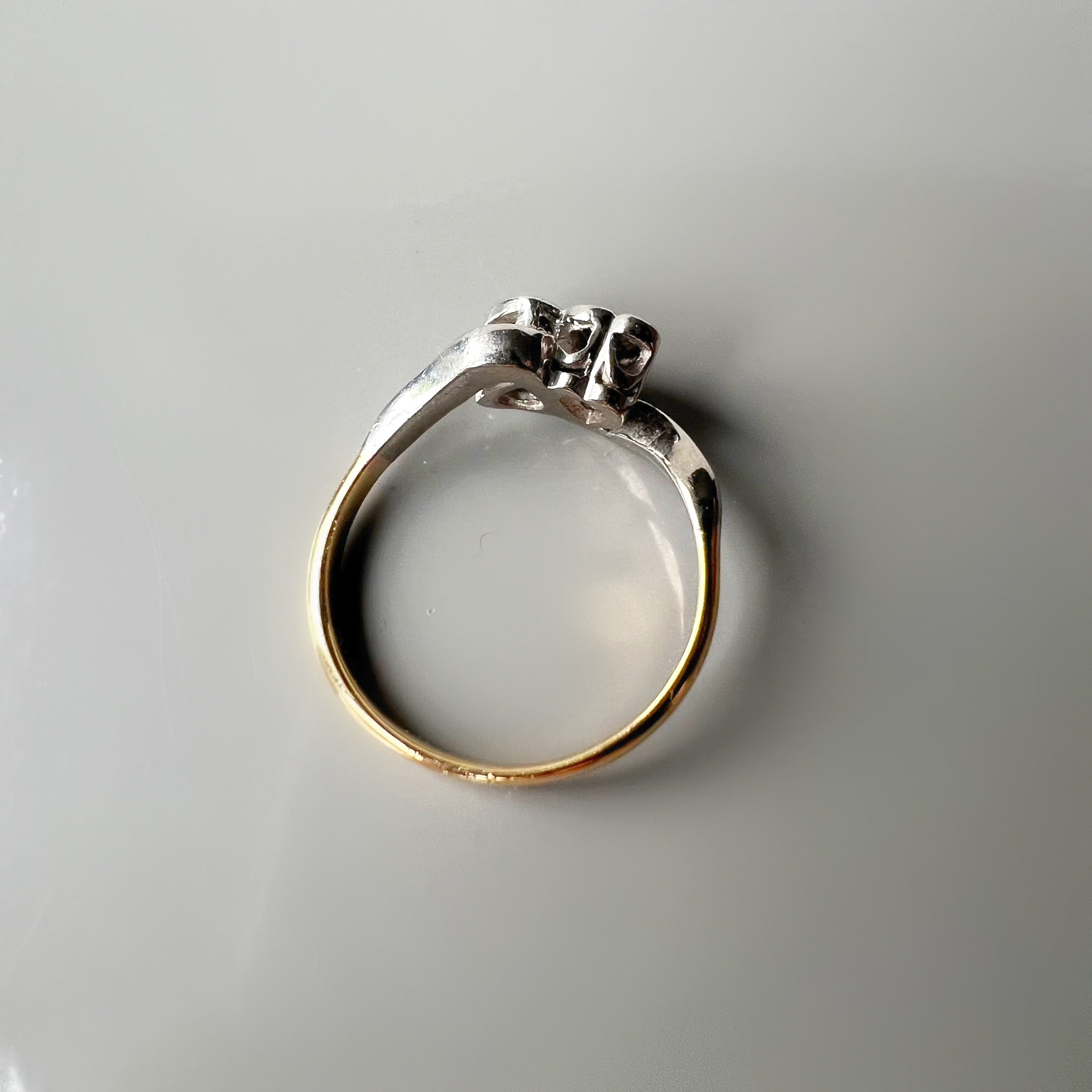 Tiny Diamond Heart Toi et Moi Ring