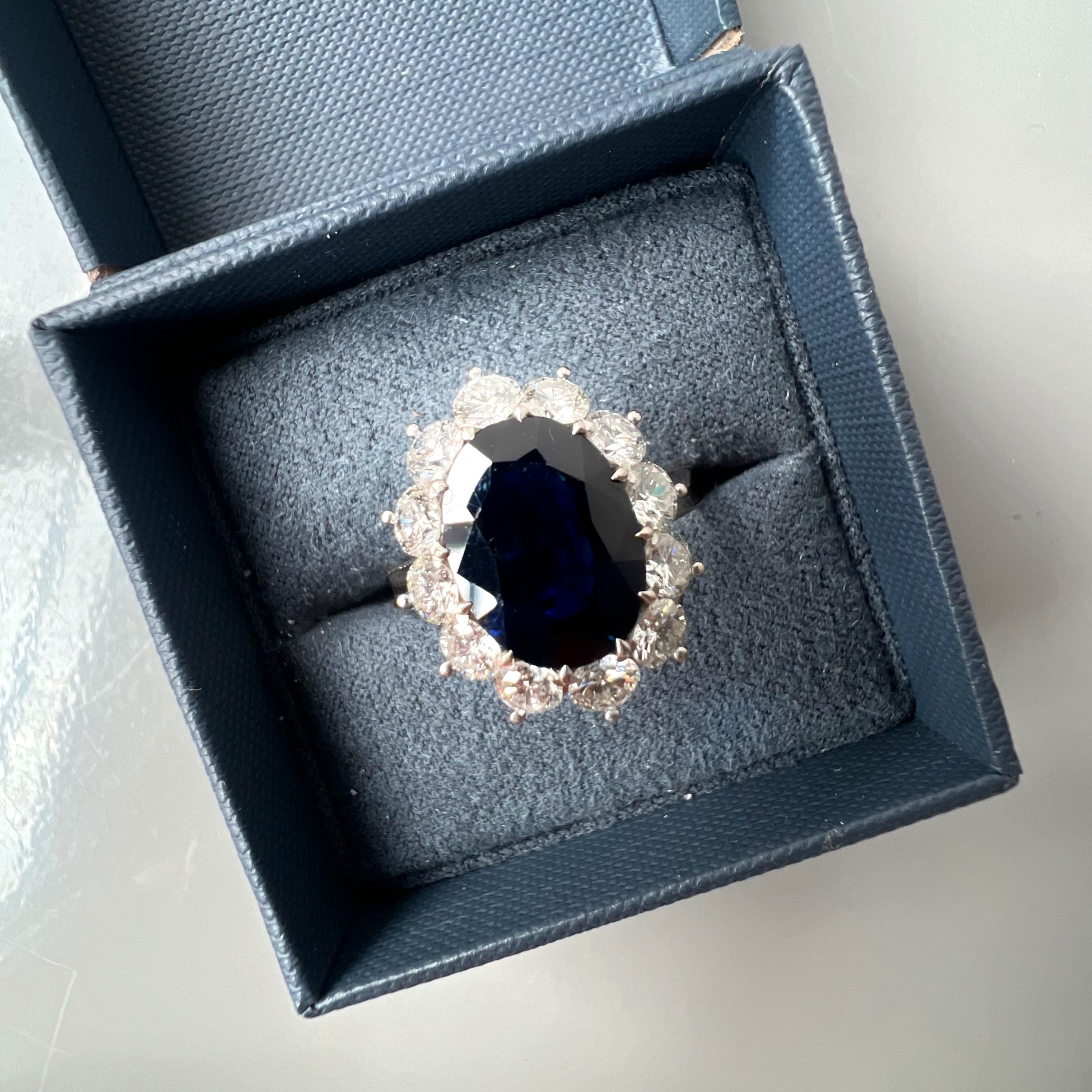 Large 3.50ct Sapphire and Diamond Cluster Ring