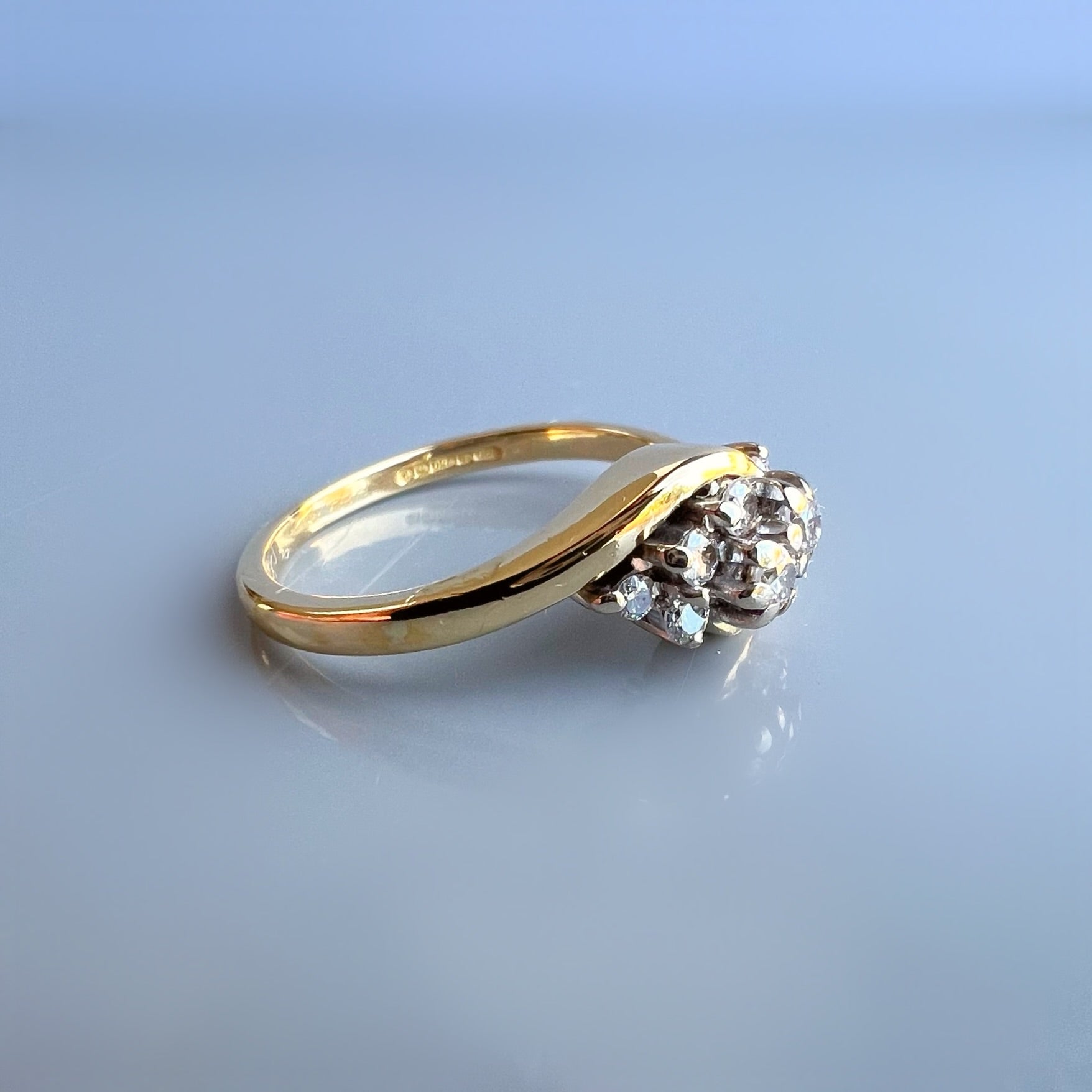 Vintage 0.40ct Diamond Cluster 18ct Gold Twist Ring