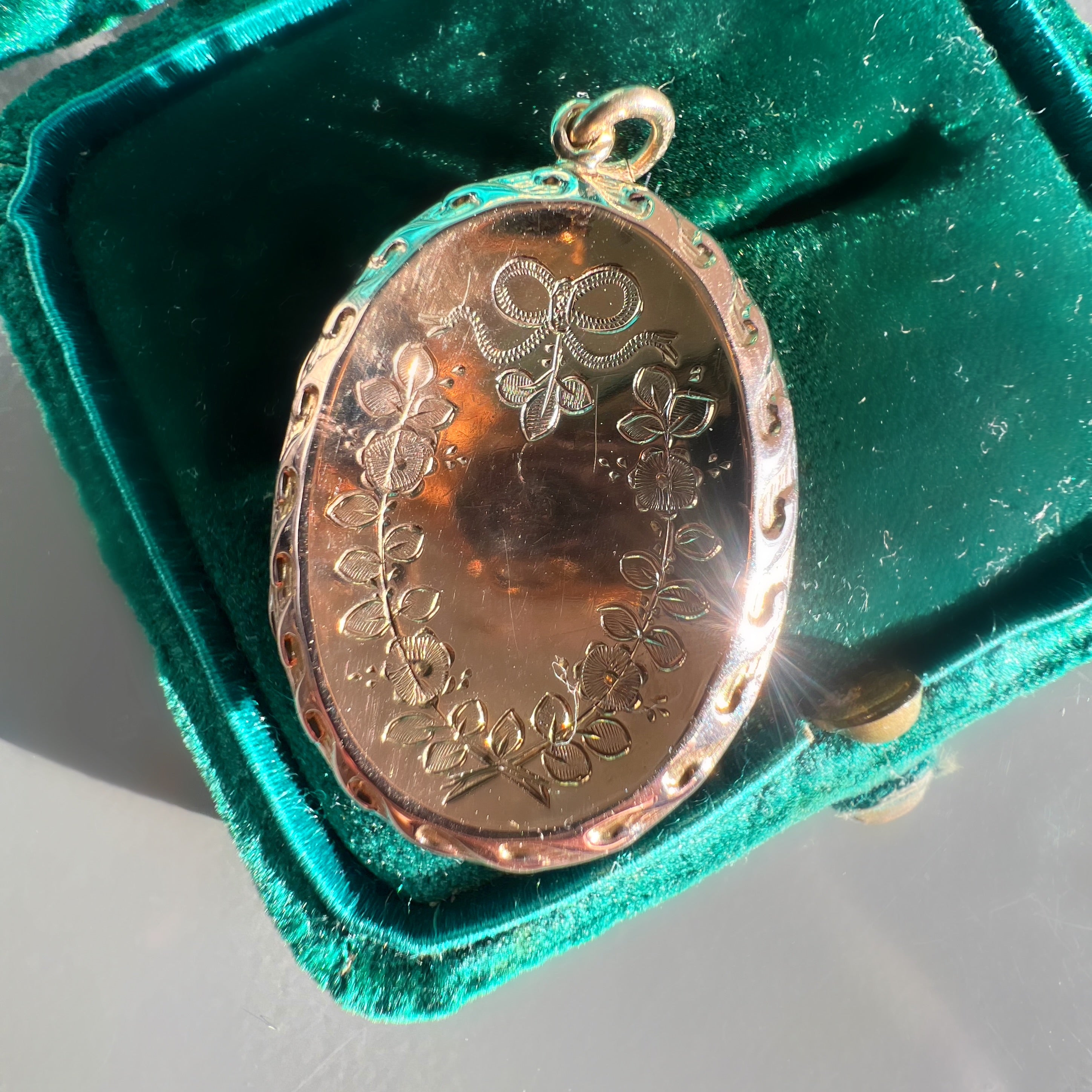 Bow and Bird Vintage 9ct Gold Locket