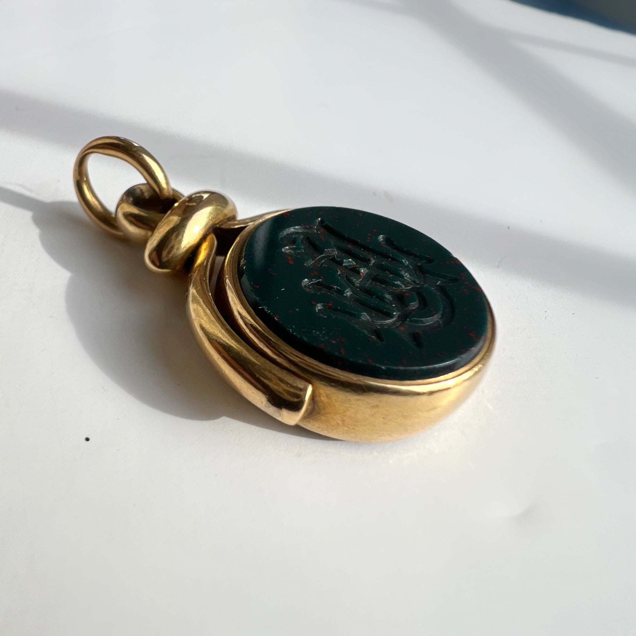 Victorian 18ct Yellow Gold Bloodstone Swivel Fob