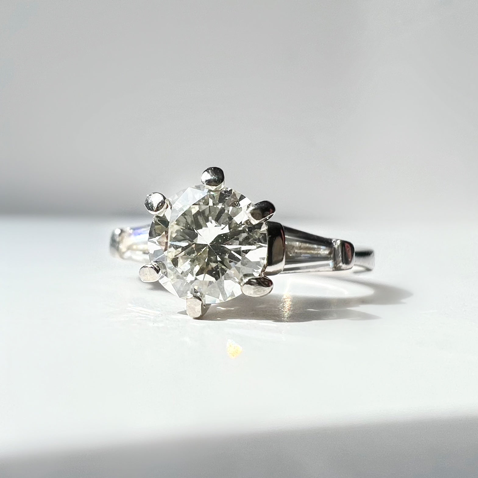 1.00ct Diamond Platinum Solitaire Ring