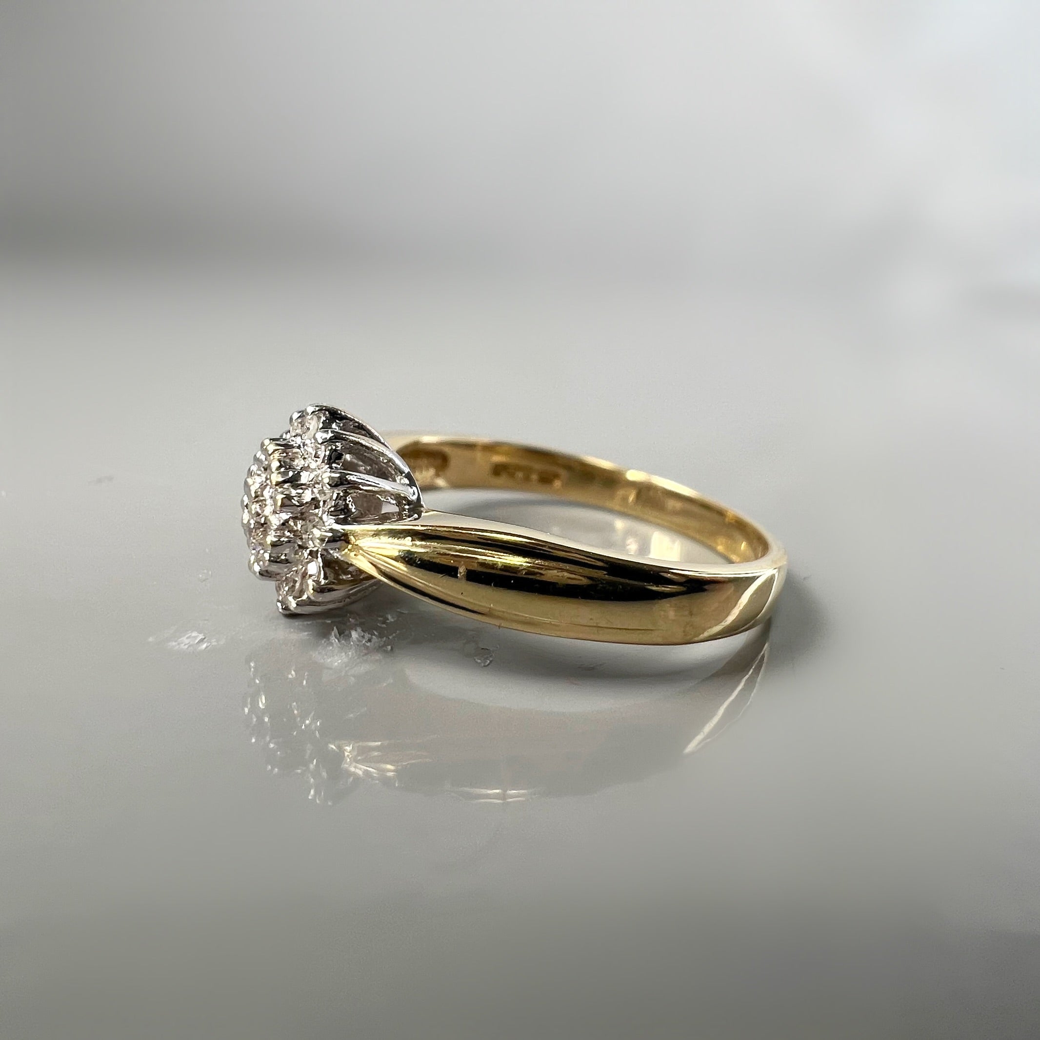 Vintage Diamond 9ct Cluster Ring