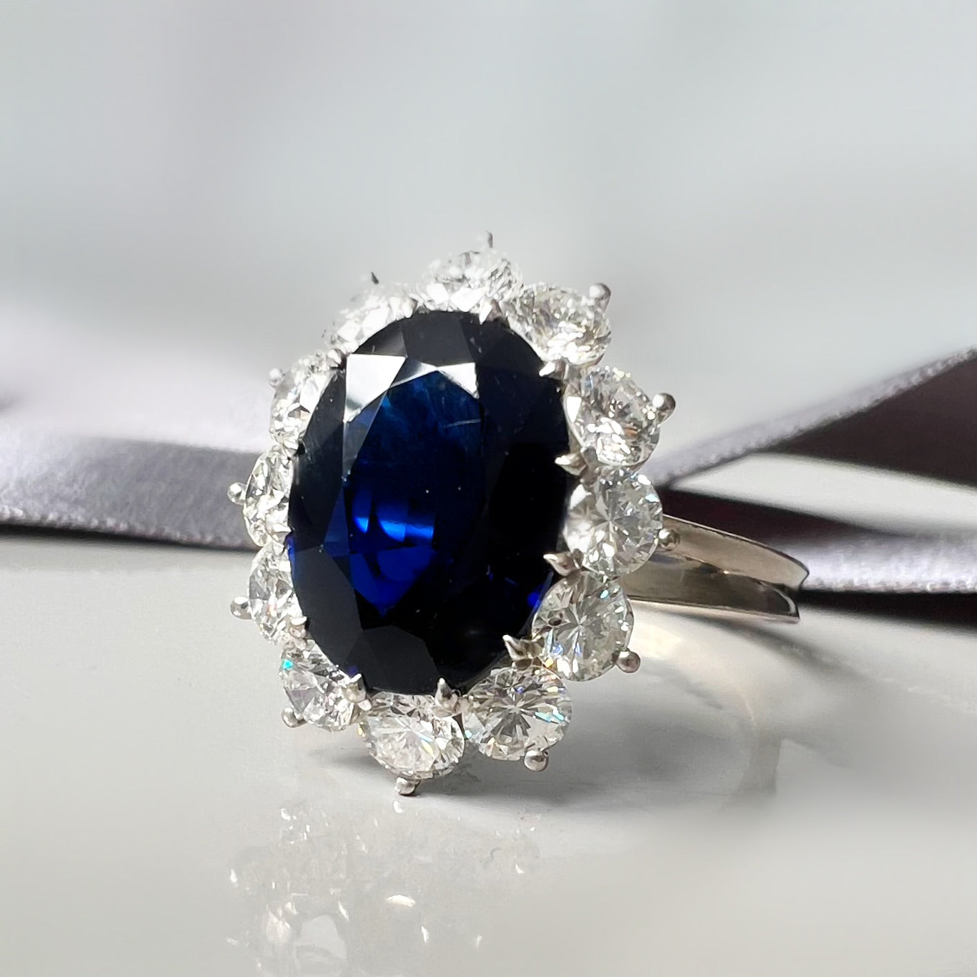 Large 3.50ct Sapphire and Diamond Cluster Ring