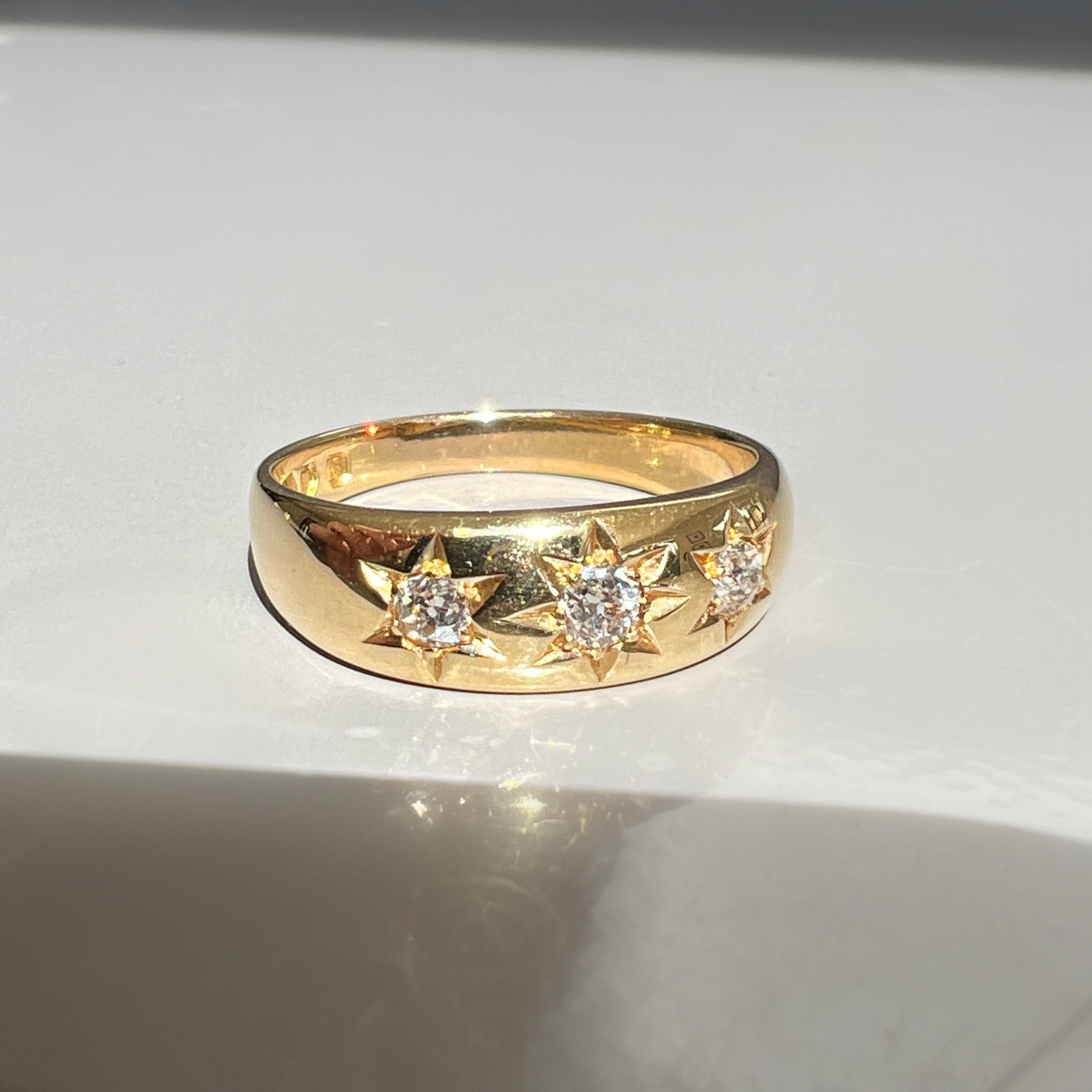Antique Victorian 18ct Gold 0.40ct Star Set Diamond Gypsy Ring