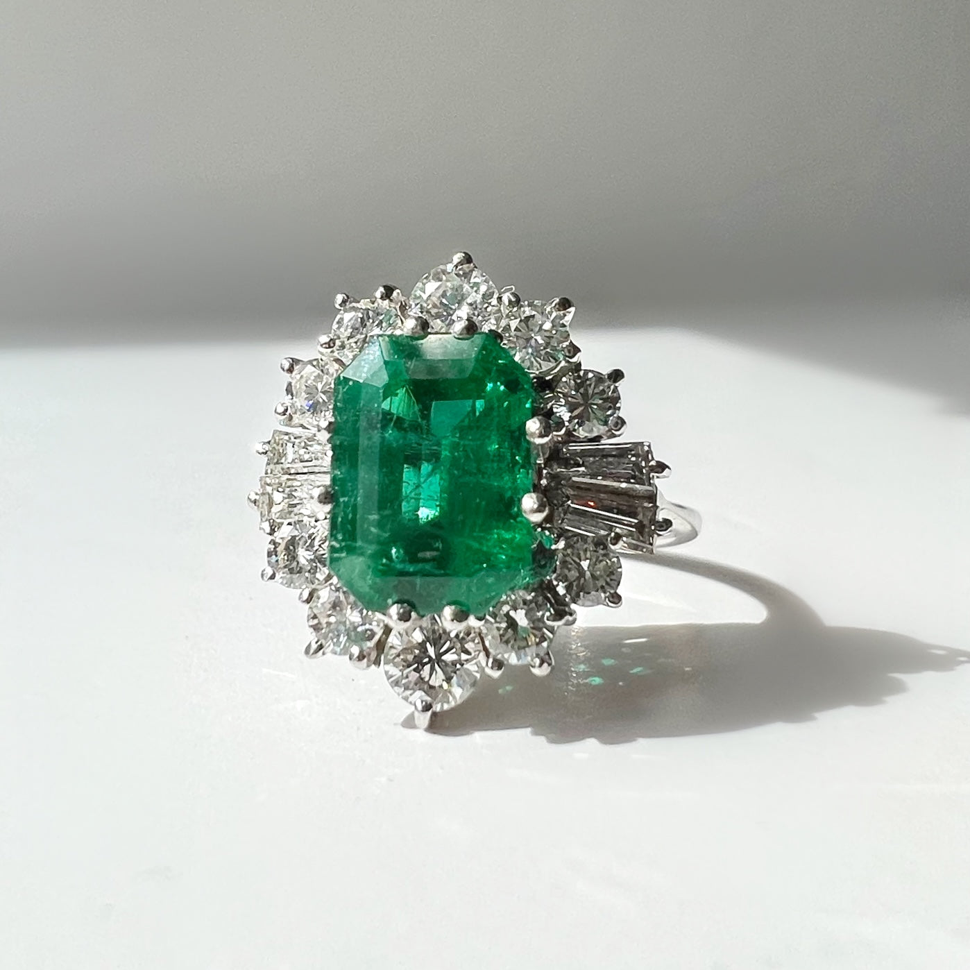 Vintage 1.50ct Emerald and 1.10ct Diamond 18ct Gold Ring