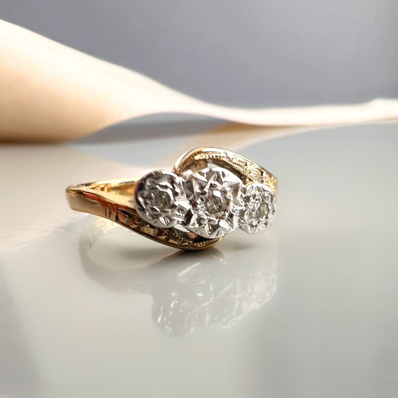 Vintage 3 Stone Diamond Ring