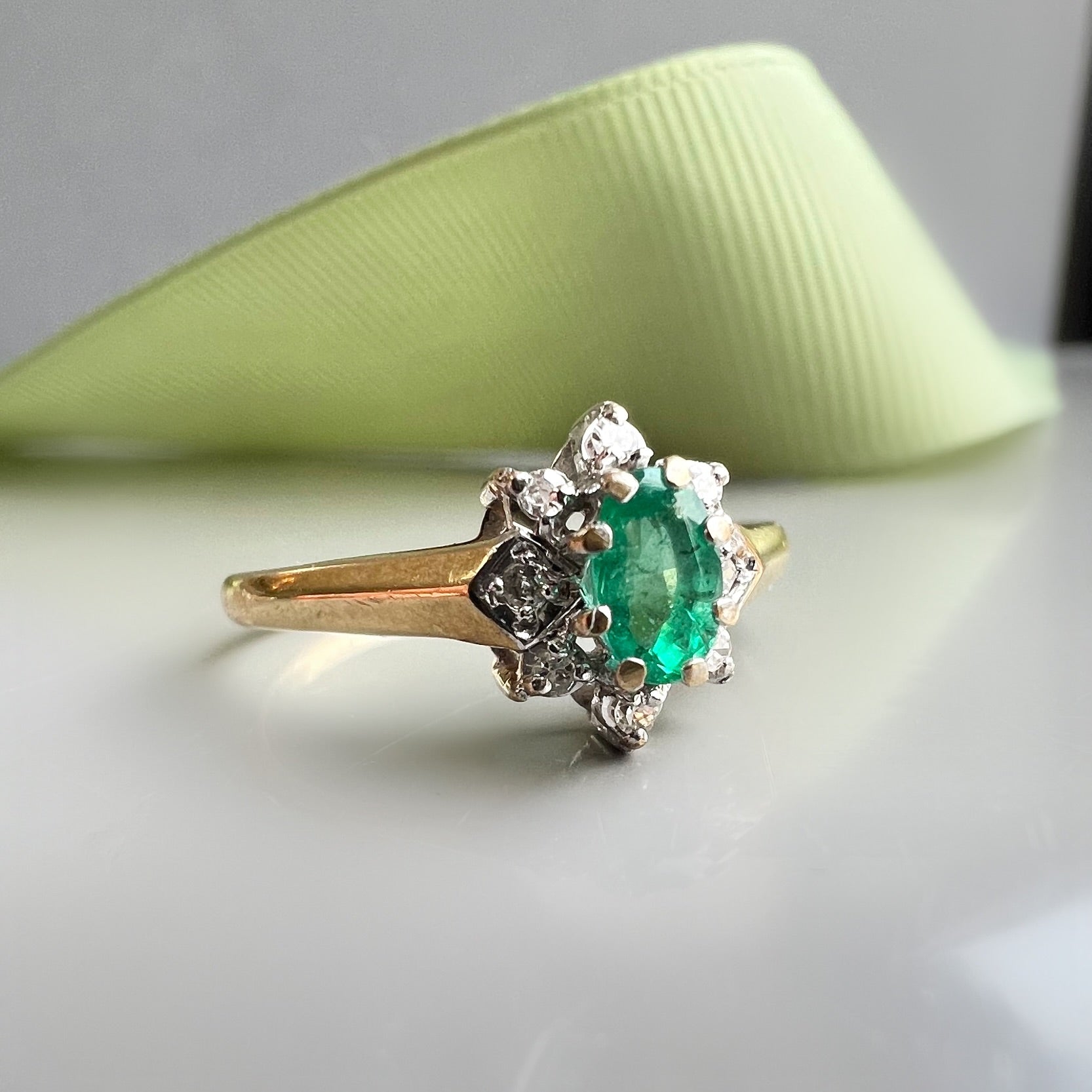 Vintage Dainty Emerald and Diamond Cluster Ring