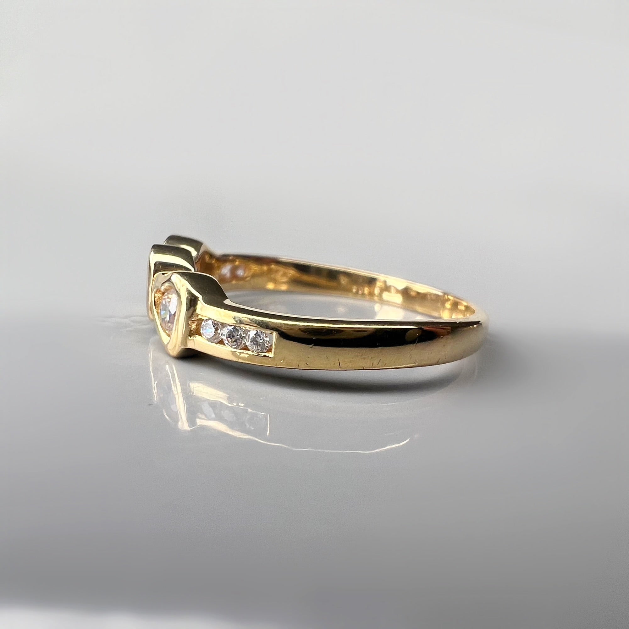 18ct Gold Love Hearts Ring