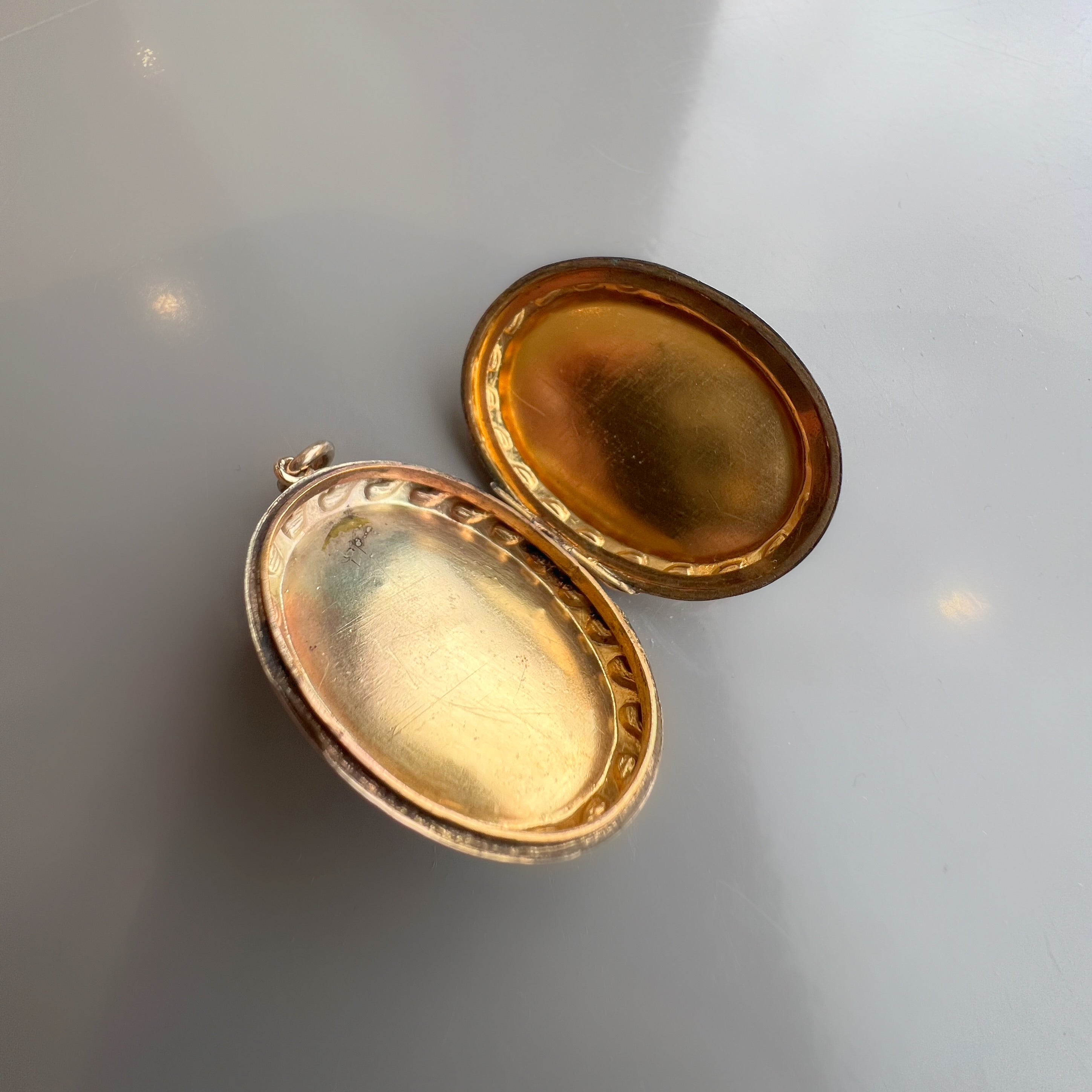 Bow and Bird Vintage 9ct Gold Locket