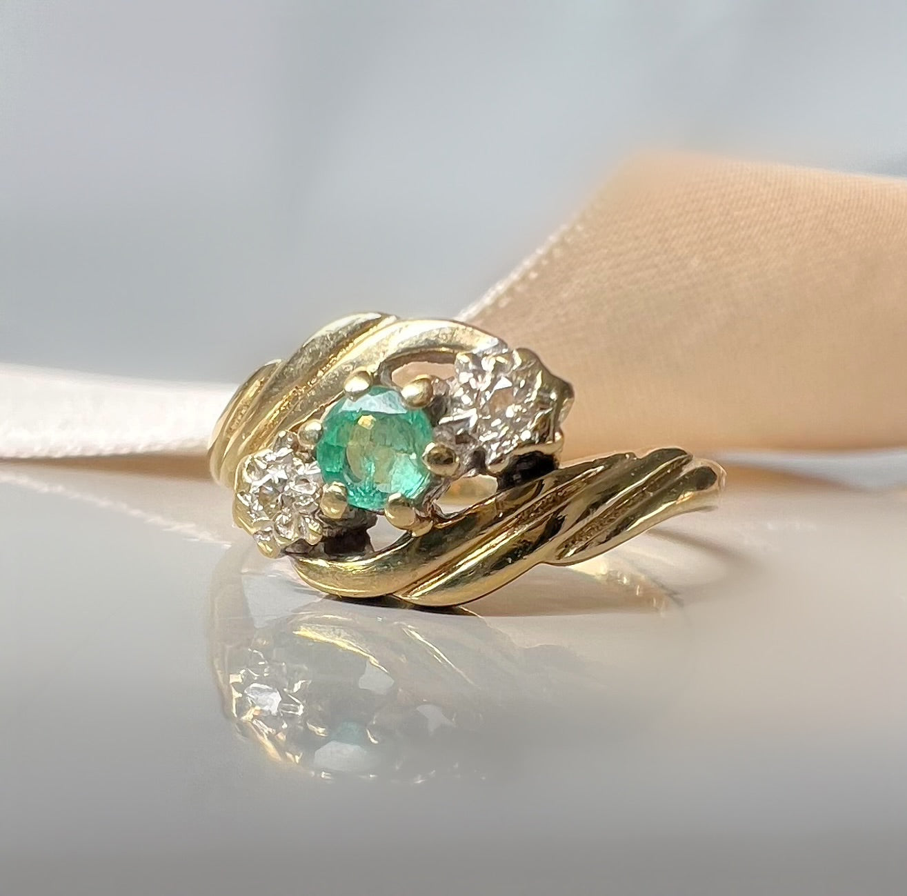 Vintage Emerald and Diamond 9ct Gold Ring