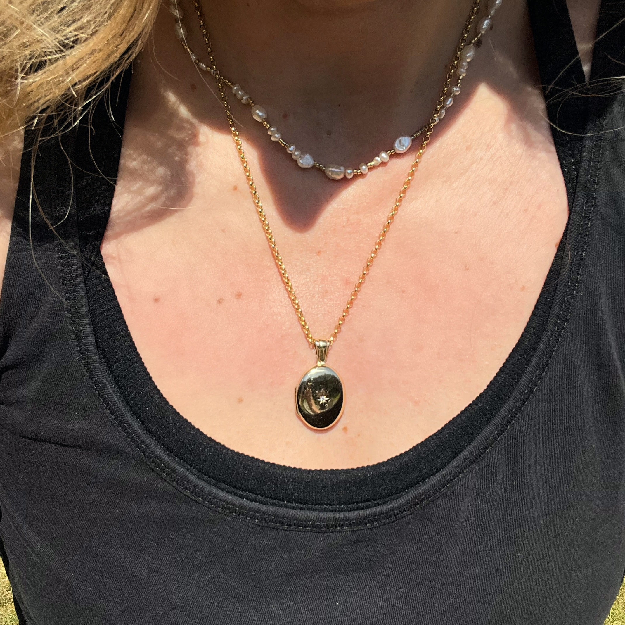 Vintage 9ct Gold Locket with Star Set Diamond